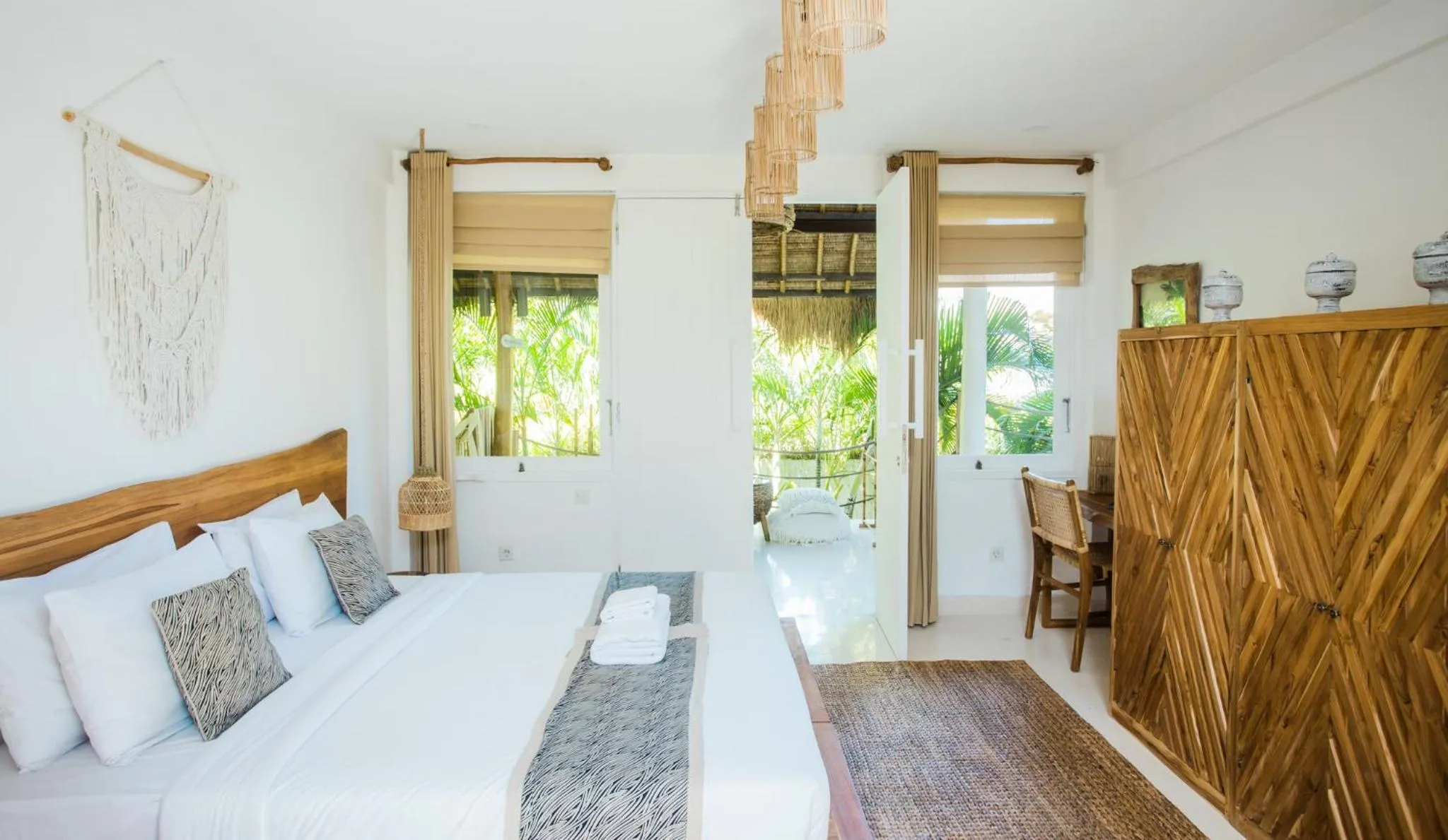 Bedroom, Bed in The Green Room Canggu