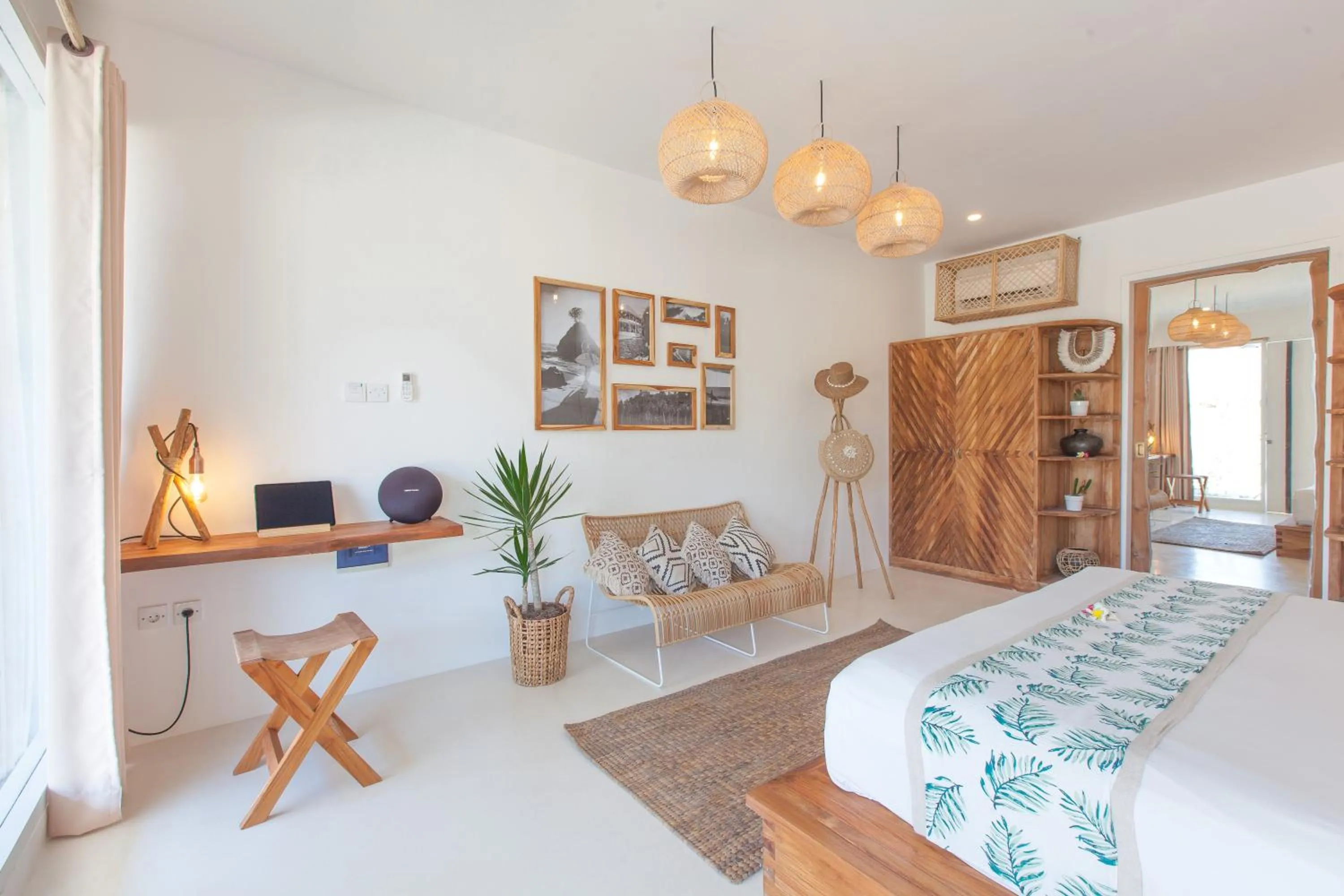 Photo of the whole room, Bed in The Green Room Canggu