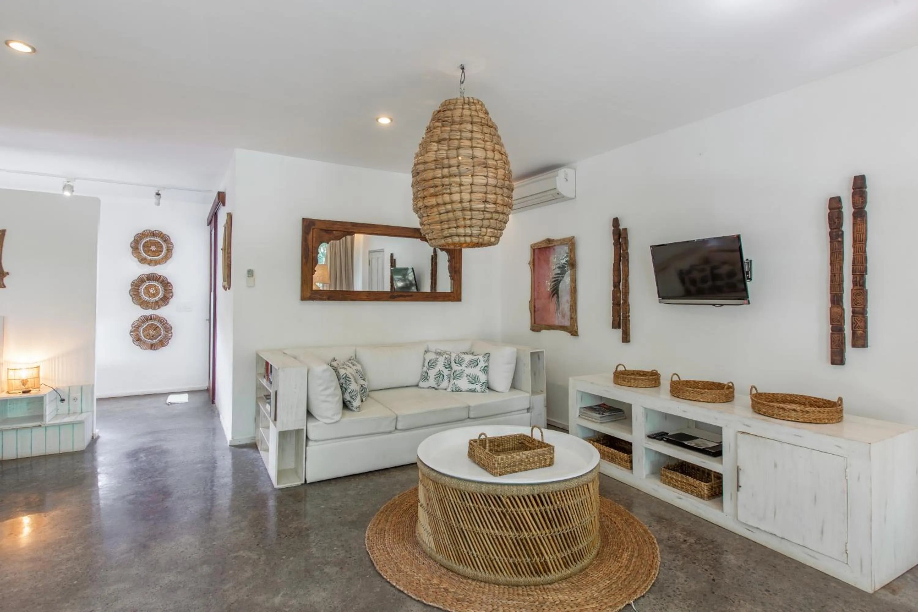 TV and multimedia in The Green Room Canggu