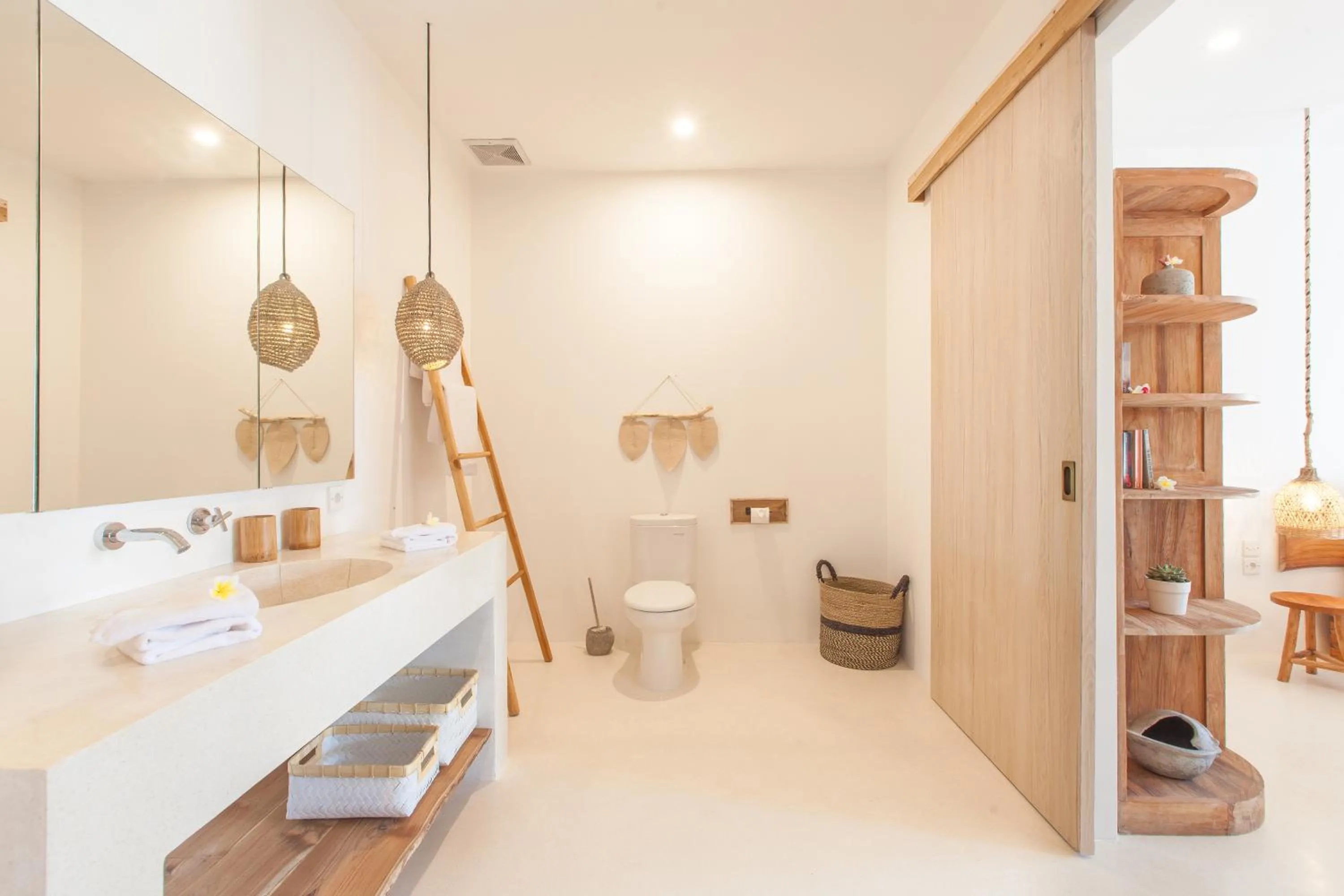 Bathroom in The Green Room Canggu