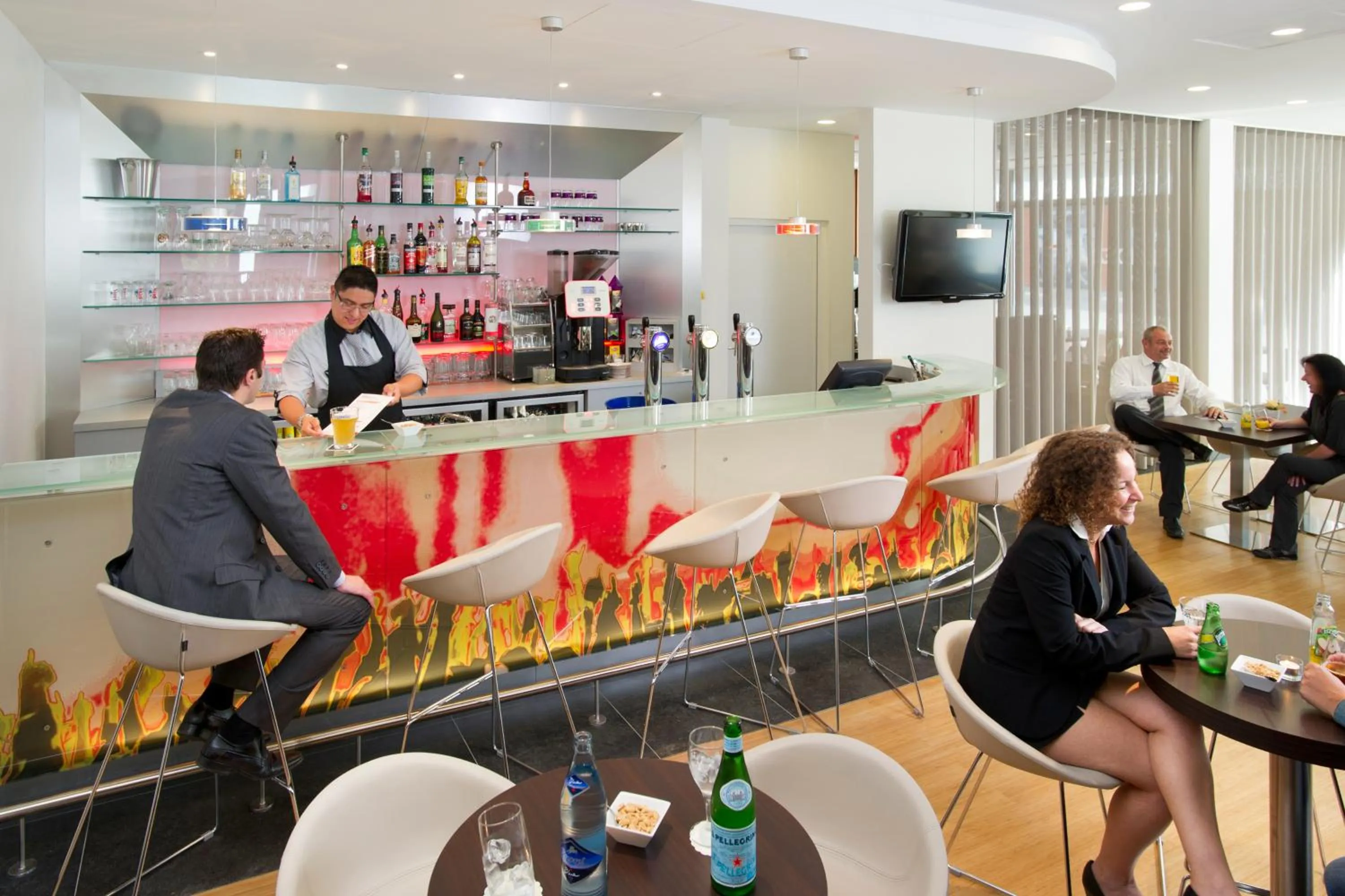 Lounge or bar in ibis Esch Belval