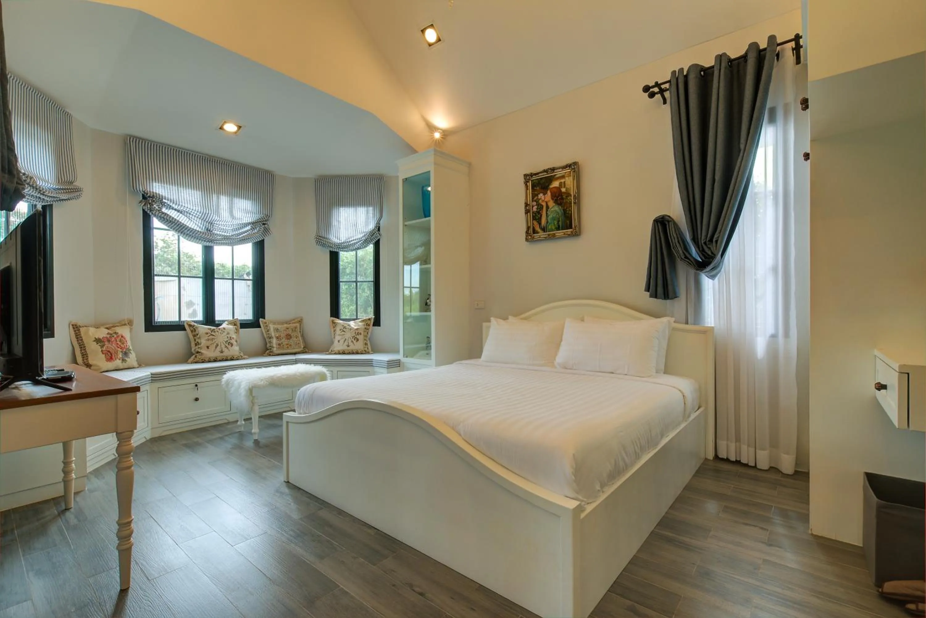 Bedroom, Bed in Chateau de Prim Khao Yai