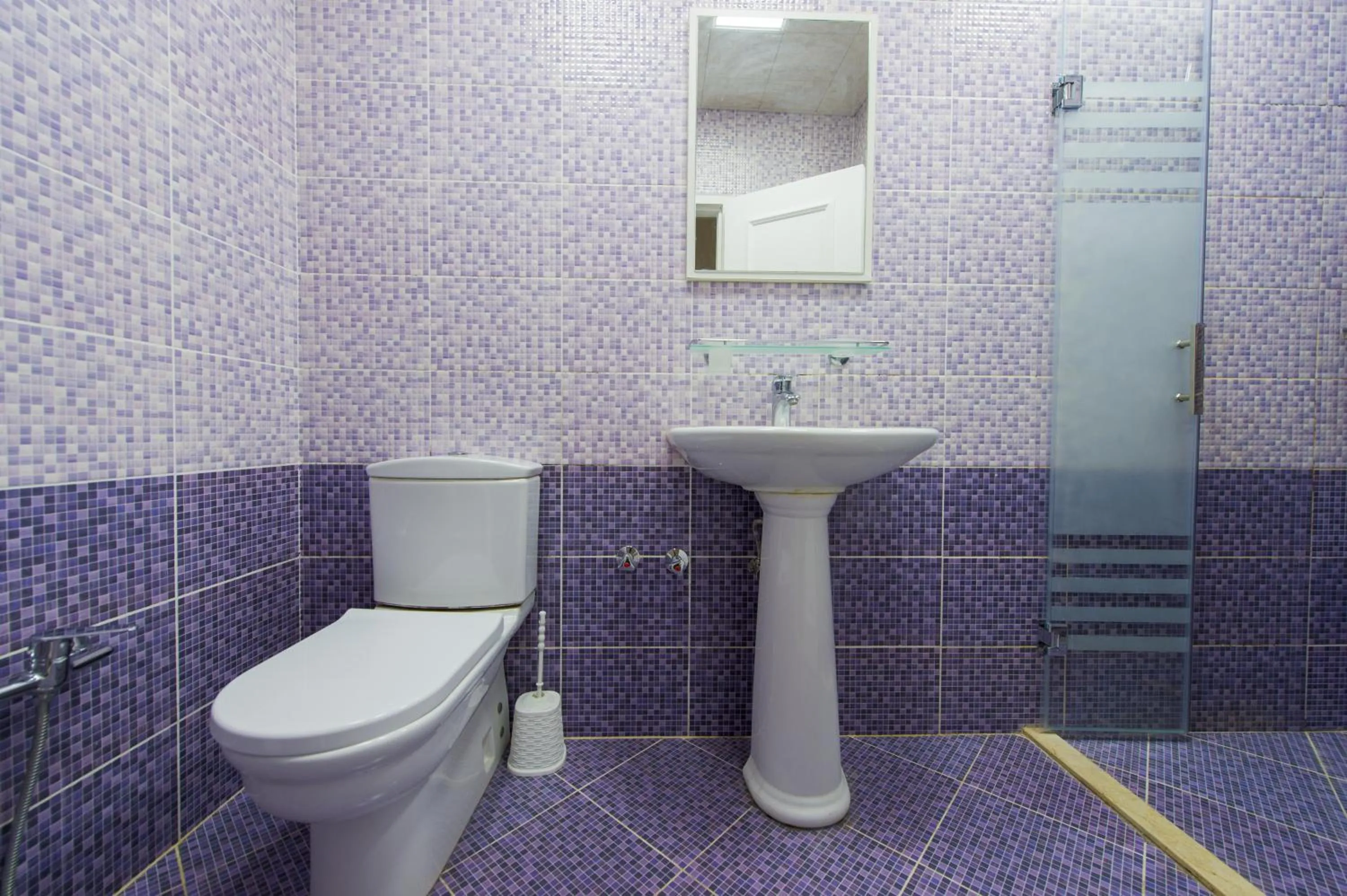 Shower in Two Seasons Boutique Hotel Baku