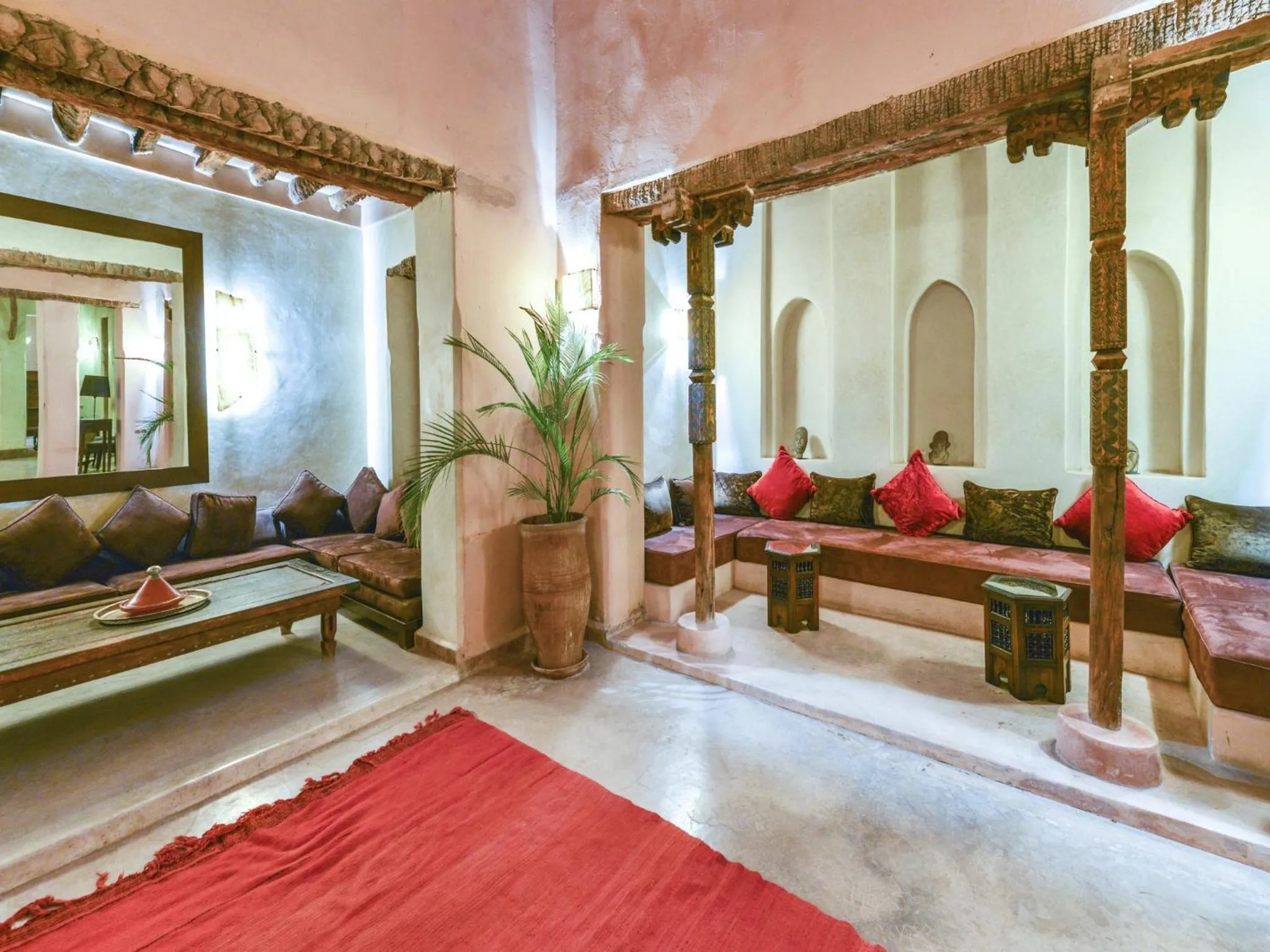 Restaurant/places to eat in Caravan Serai