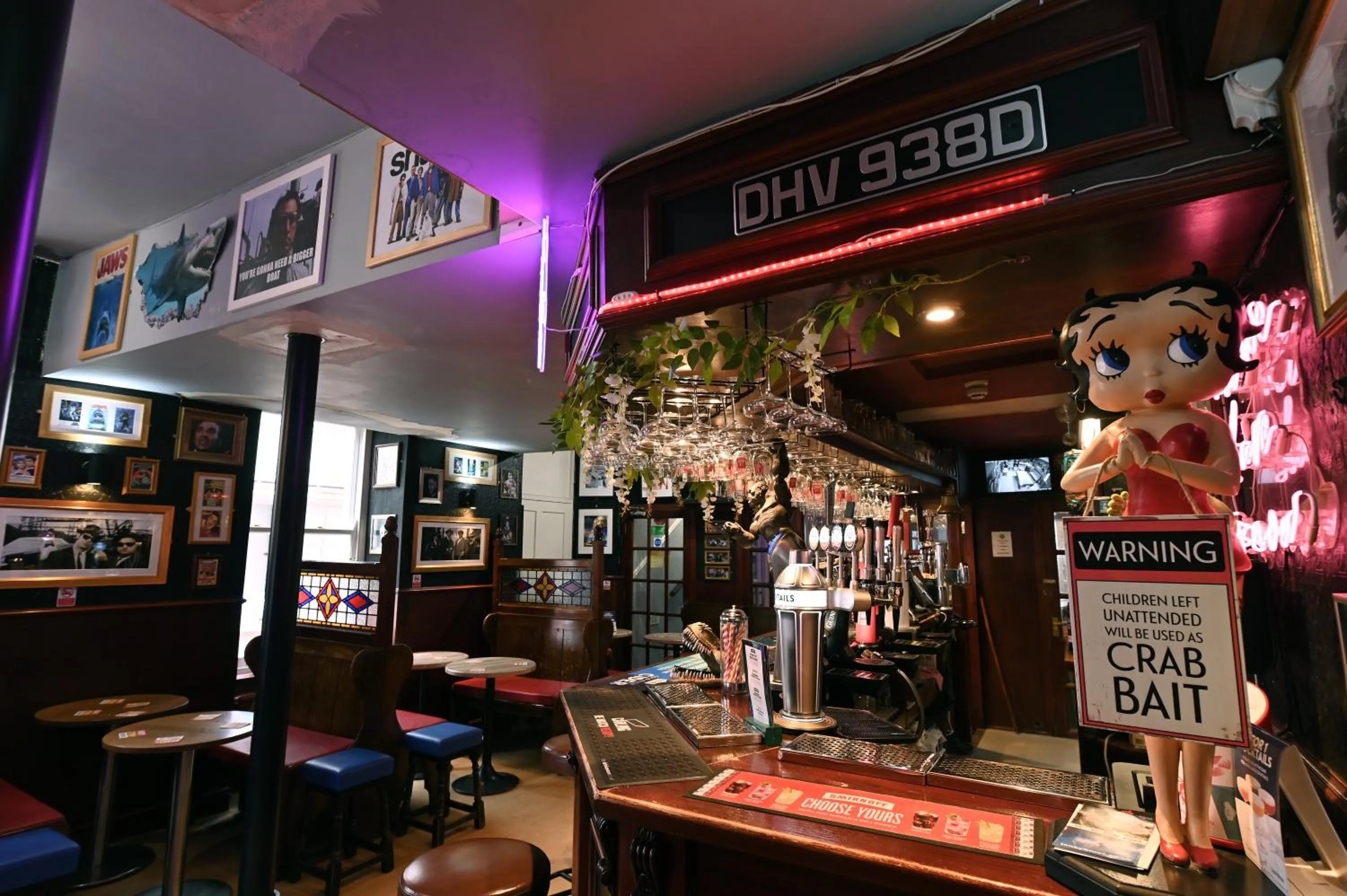 Lounge or bar in Royal Lion Hotel