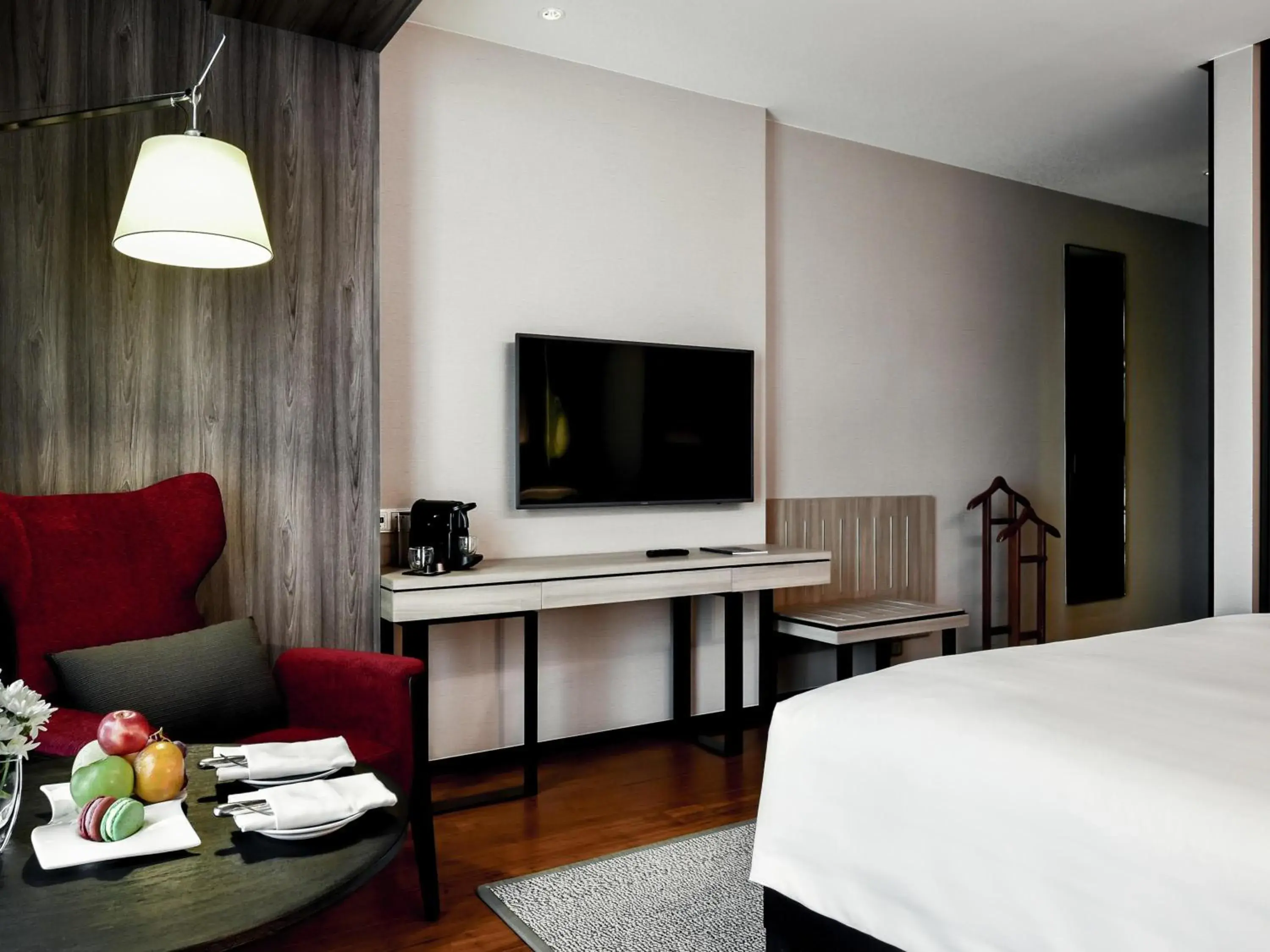 Executive Twin Room with Executive Lounge Access in Pullman Bangkok King Power Executive Twin Room with Executive Lounge Access in Pullman Bangkok King Power