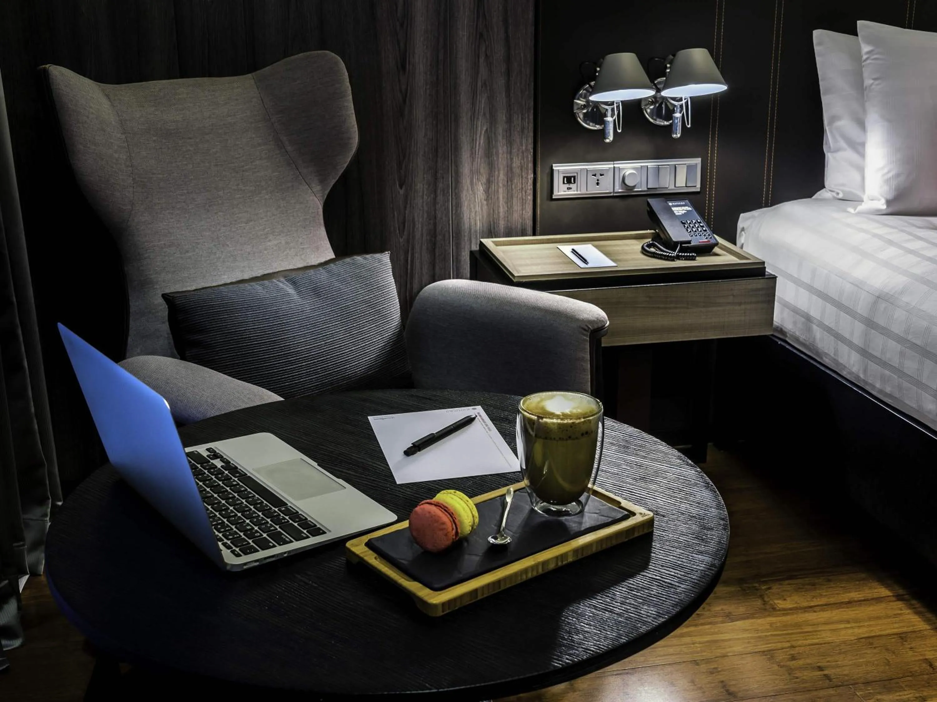 Bedroom, Bed in Pullman Bangkok King Power