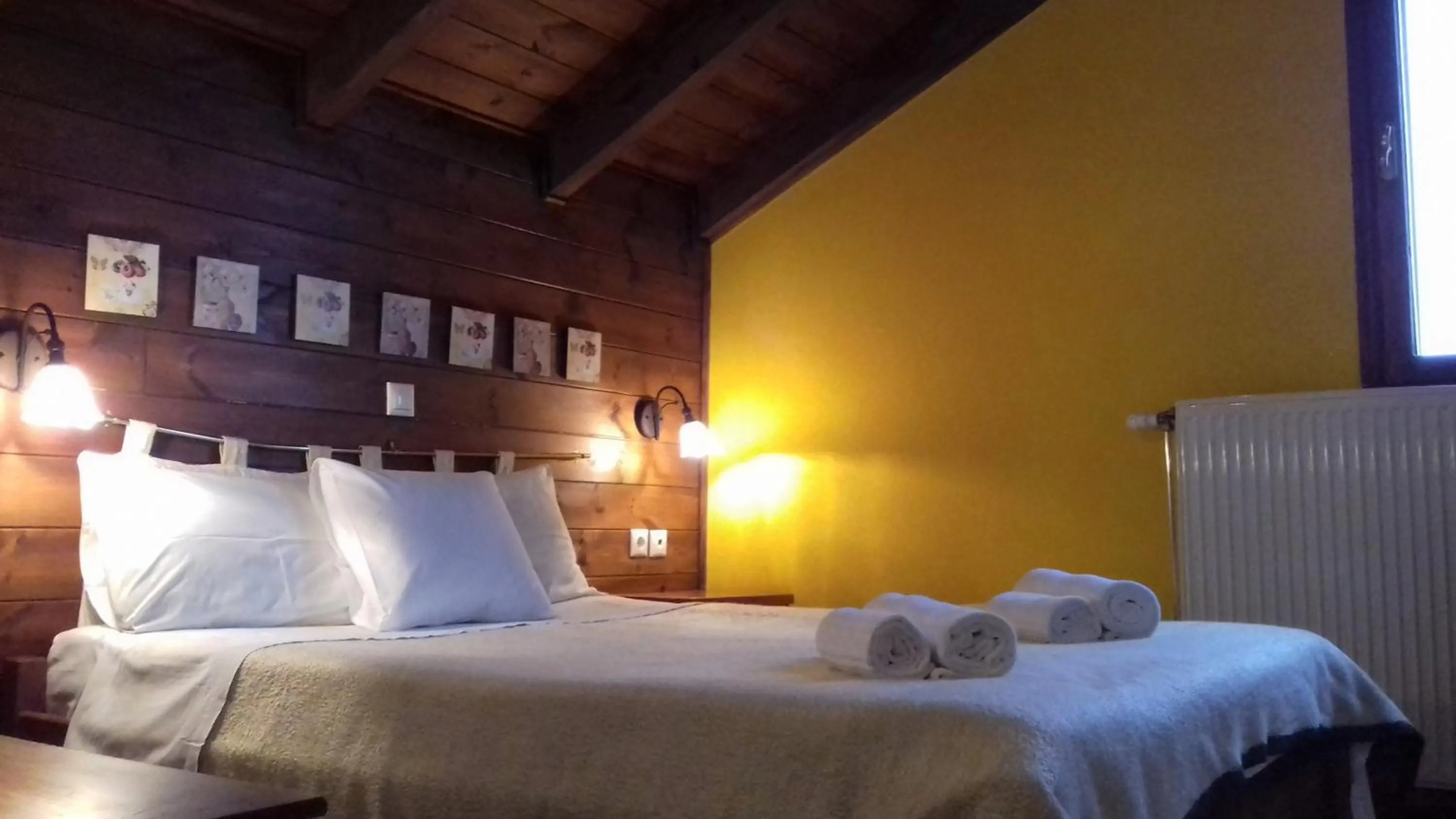 Photo of the whole room, Bed in Guesthouse Mavrodimos