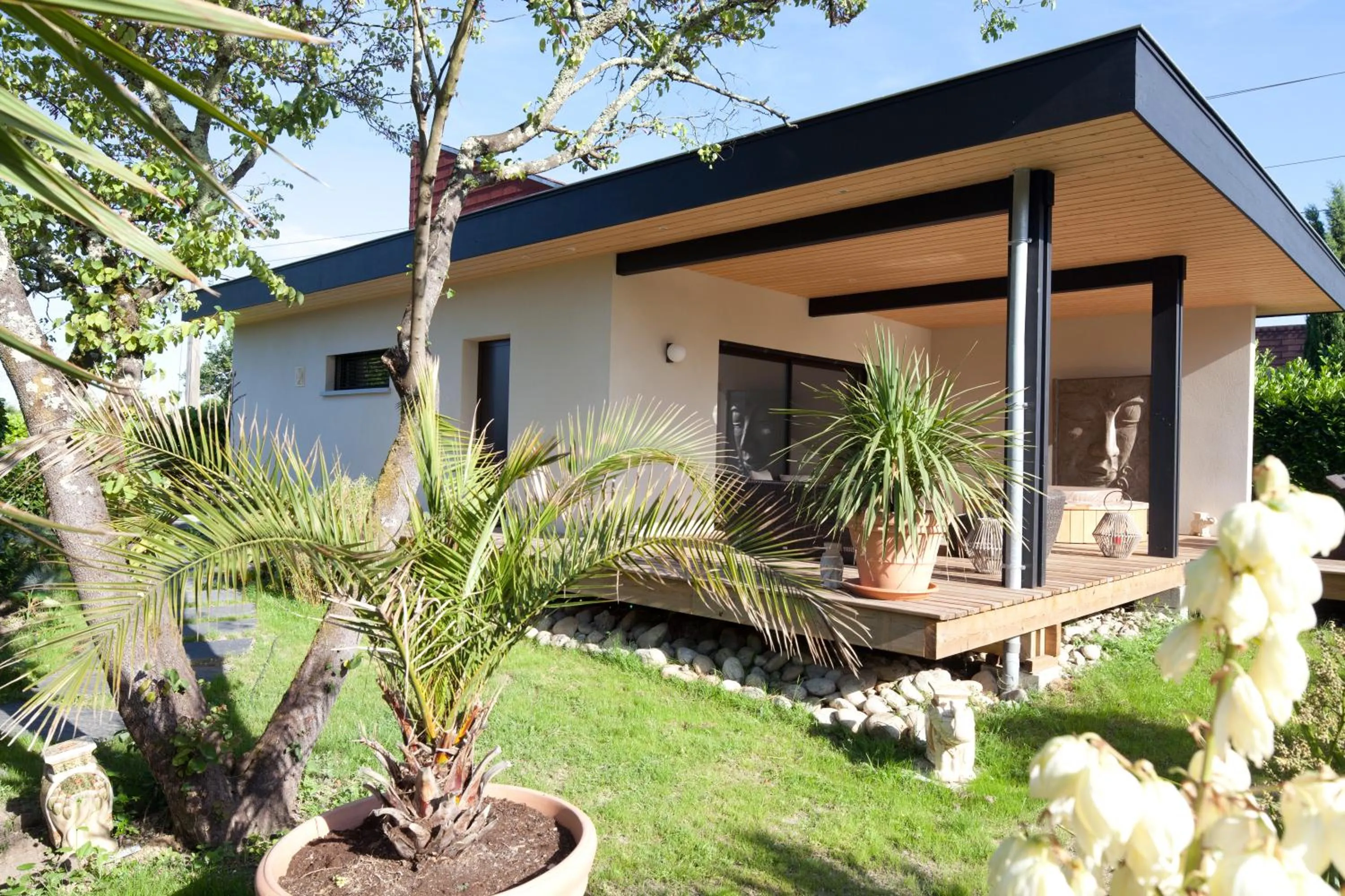 Facade/entrance in Villa Margaux