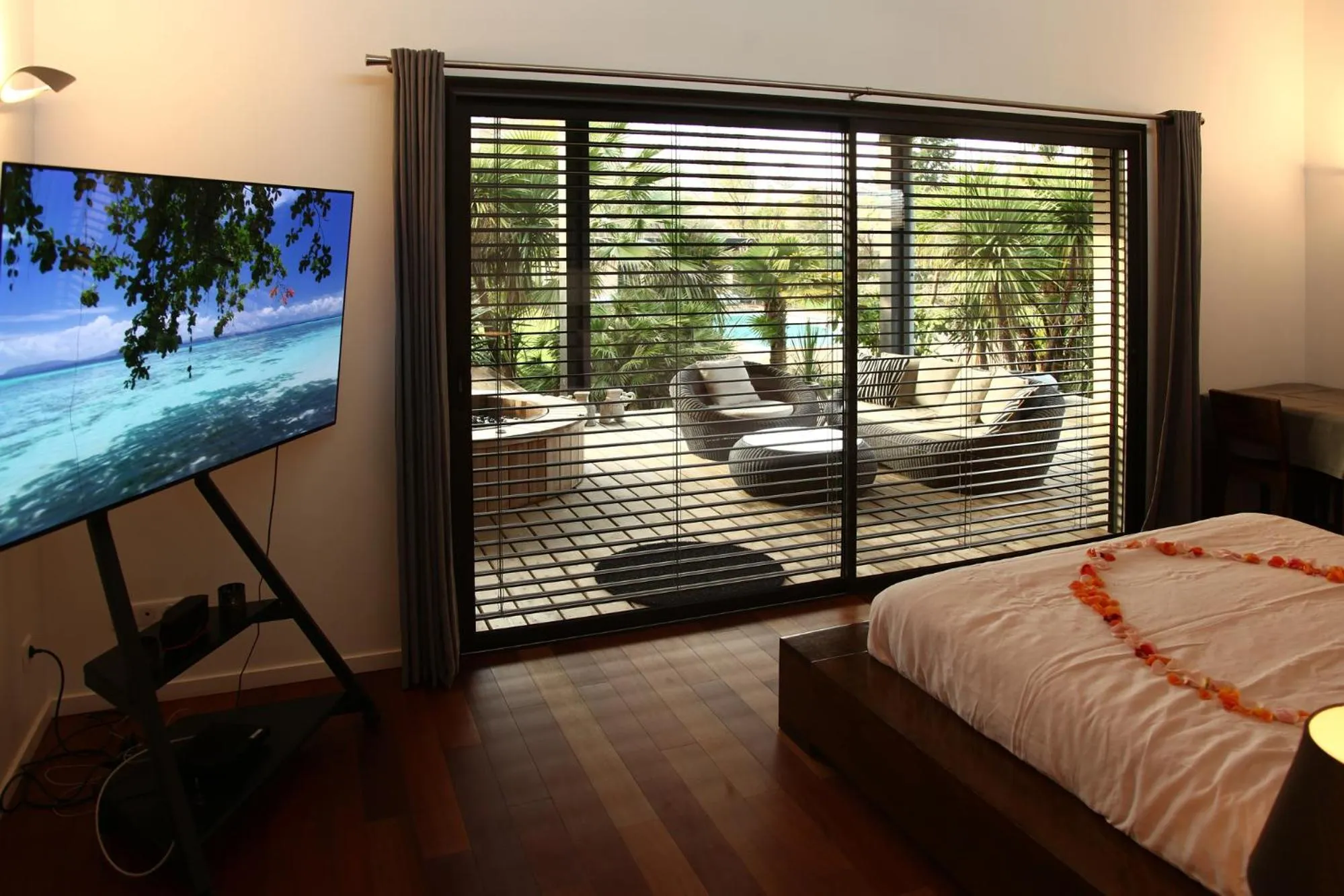 Patio, Bed in Villa Margaux