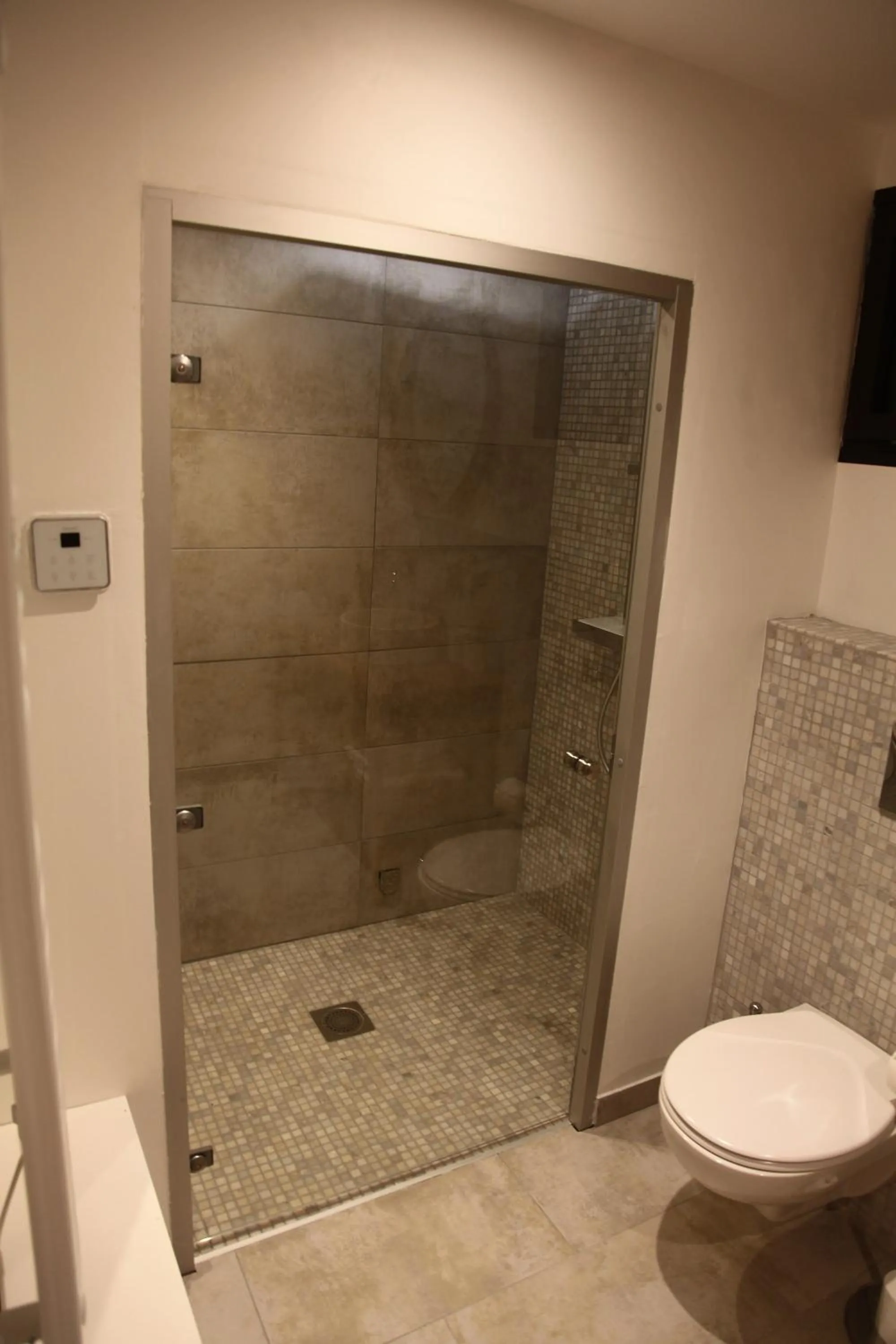 Shower in Villa Margaux