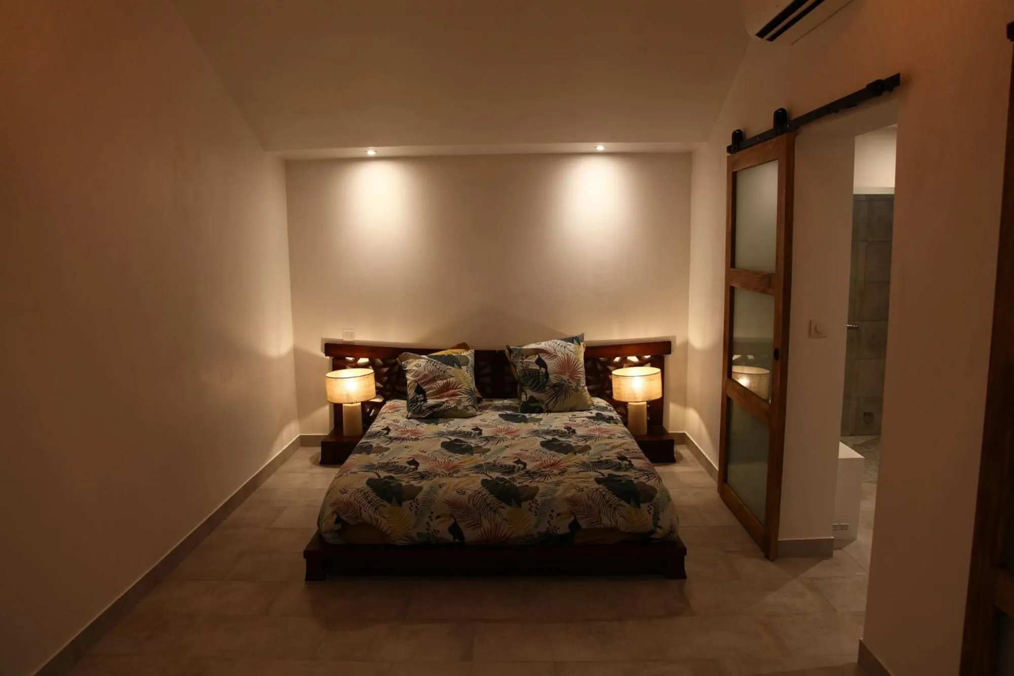 Bedroom, Bed in Villa Margaux