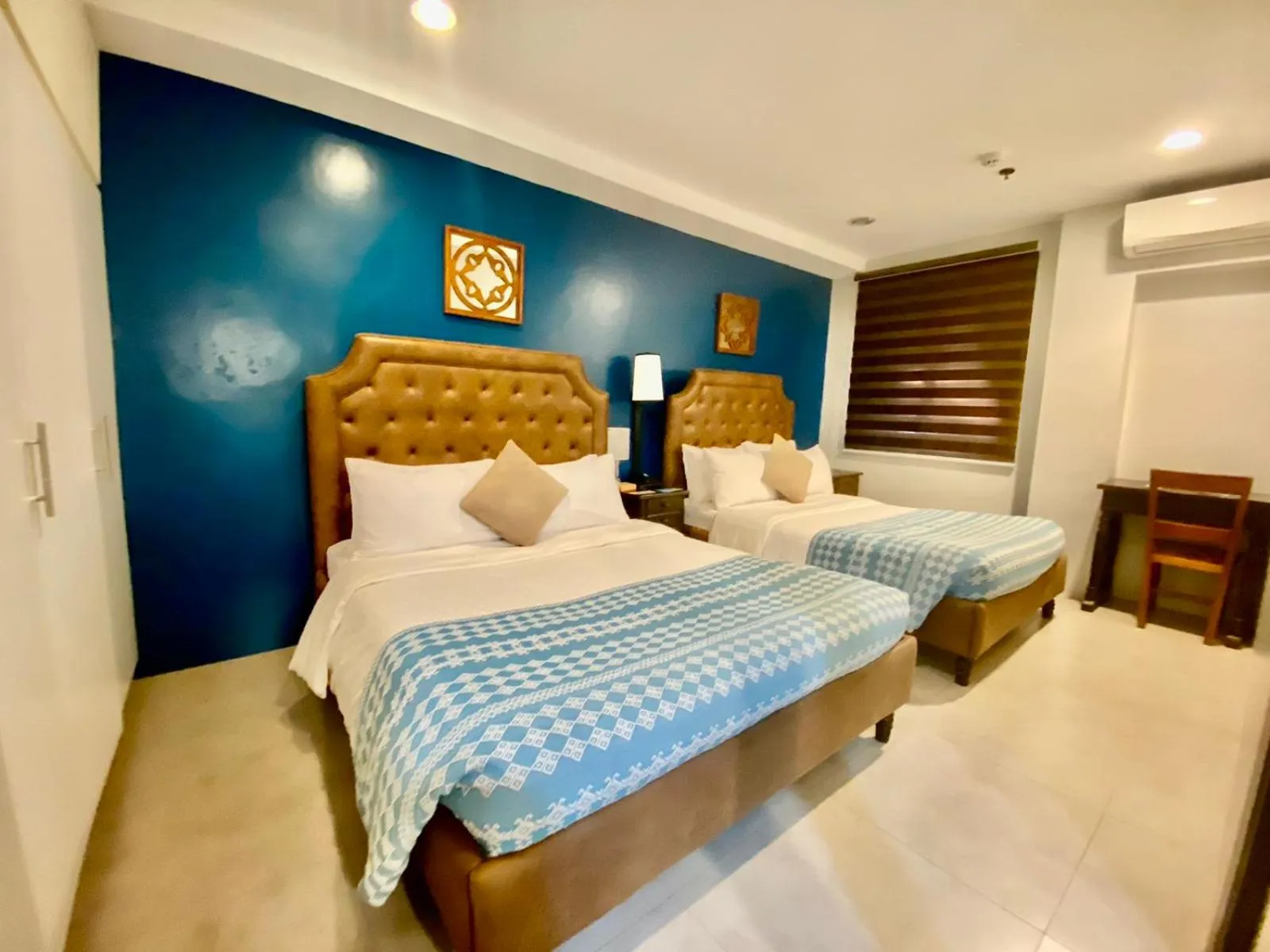 Bed in Paradores de Vigan