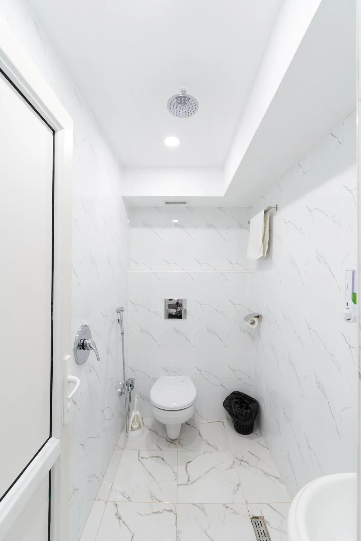 Bathroom in 7 days hotel