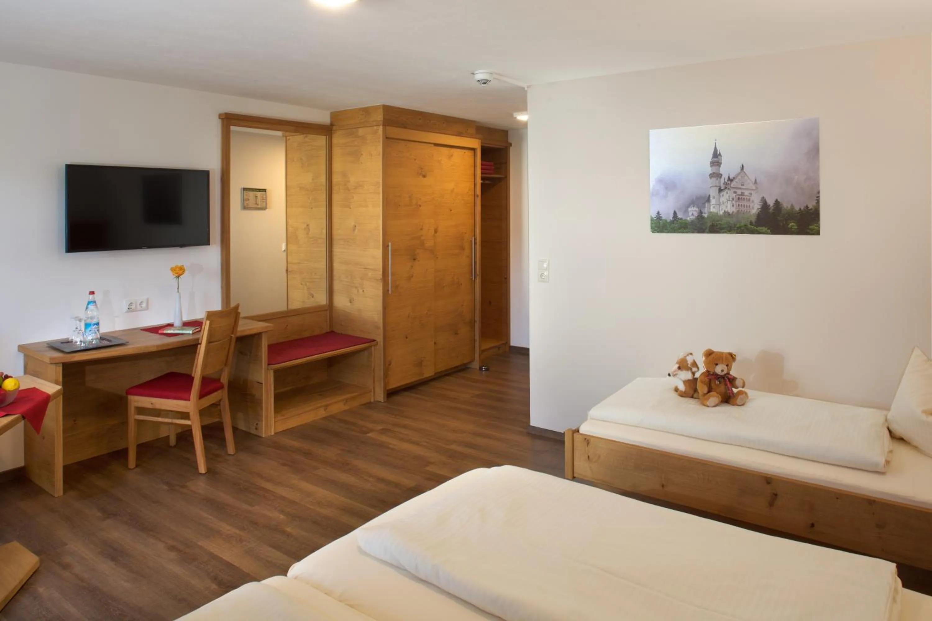 TV and multimedia, Bed in Landhotel Schwarzenbach - Wellness & Spa