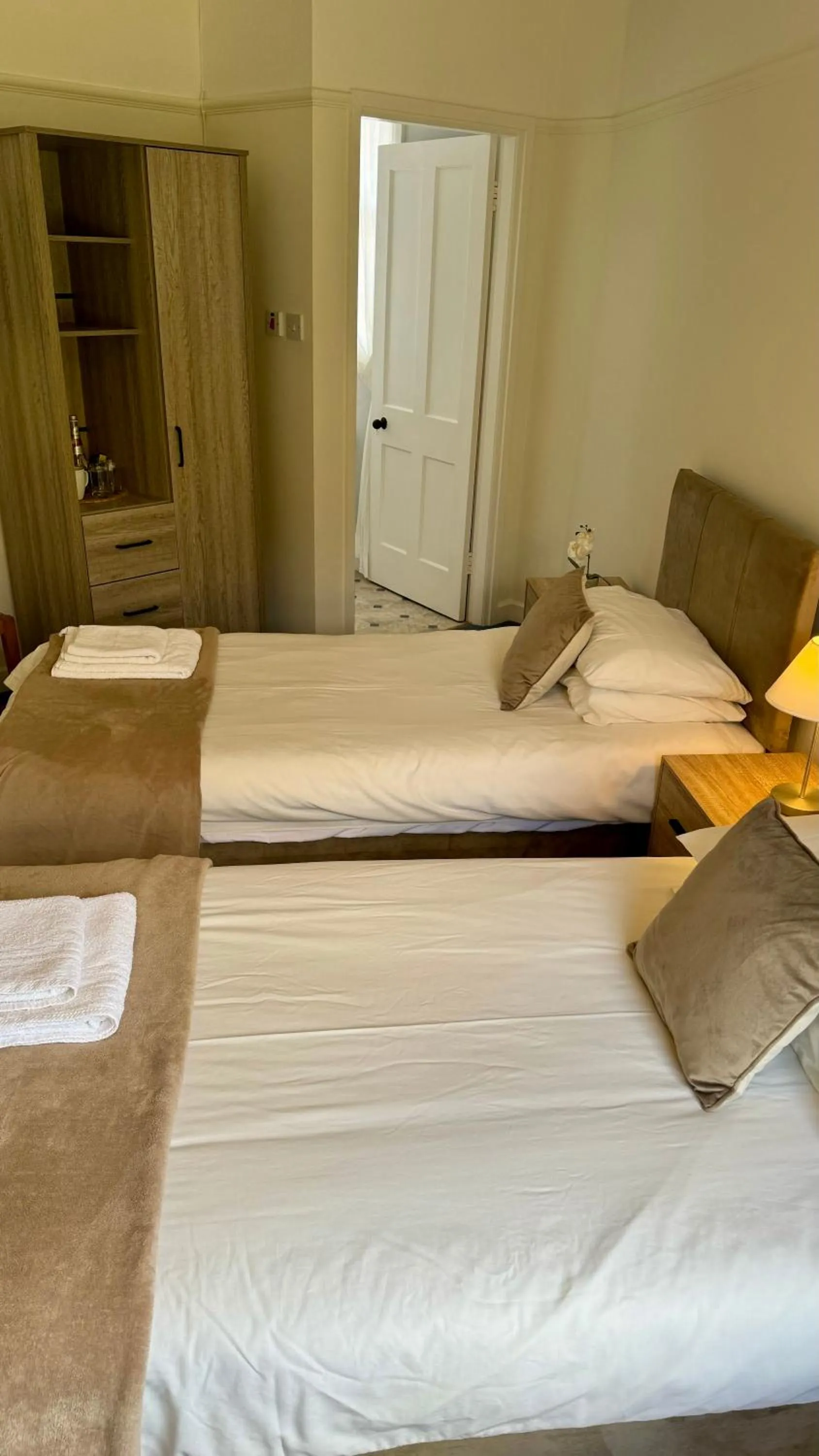 Bed in Blue Bell Inn