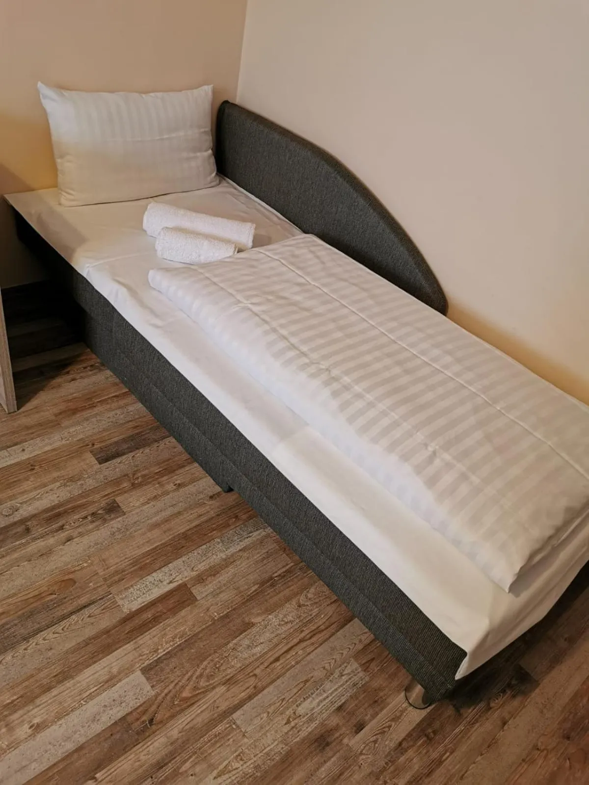 Bed in Hotel-Residenz Oberurseler Hof