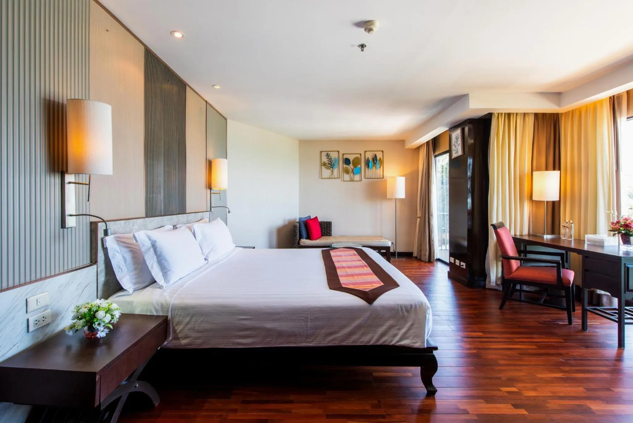 Bedroom, Bed in Garden Cliff Resort And Spa