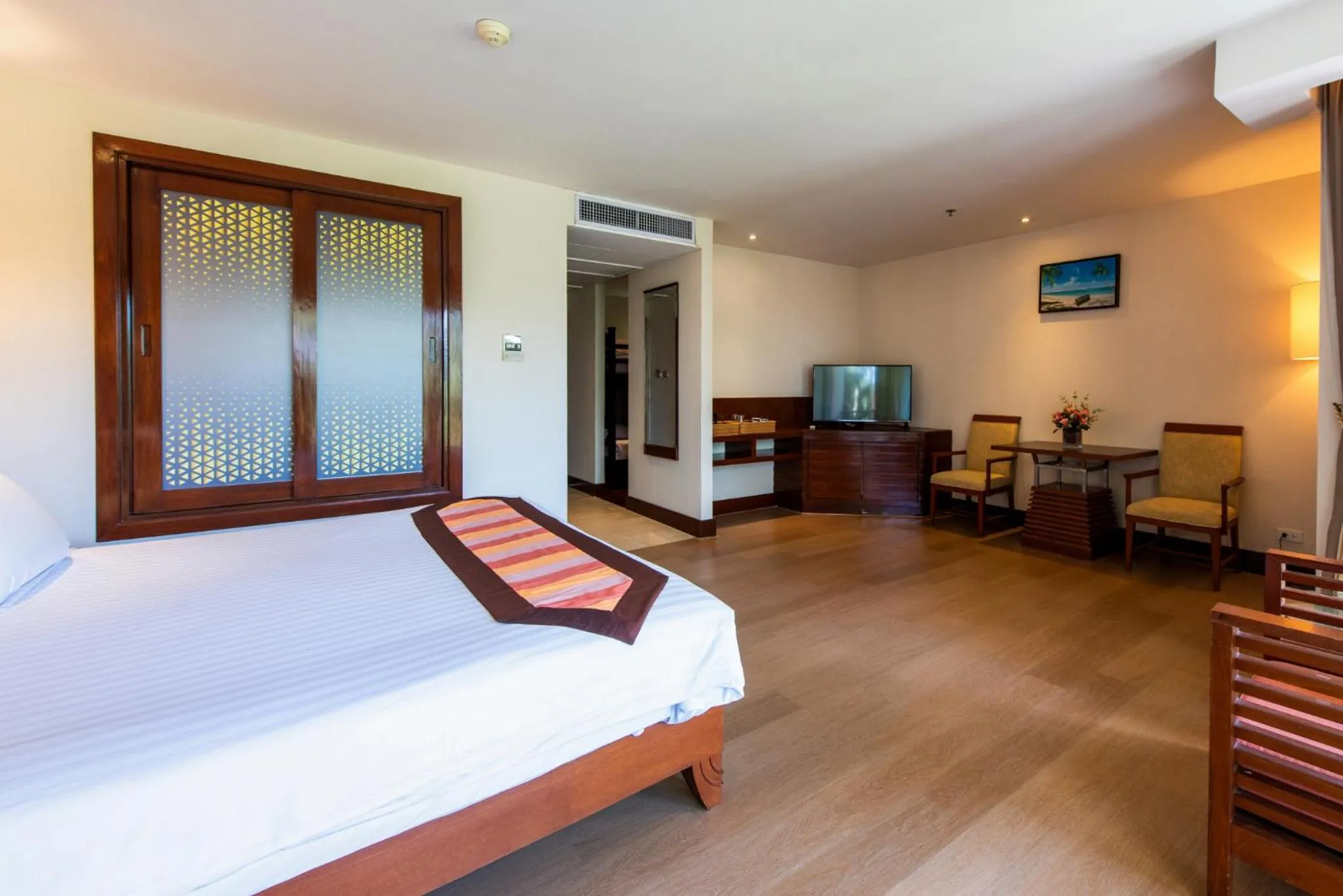 Bedroom, Bed in Garden Cliff Resort And Spa