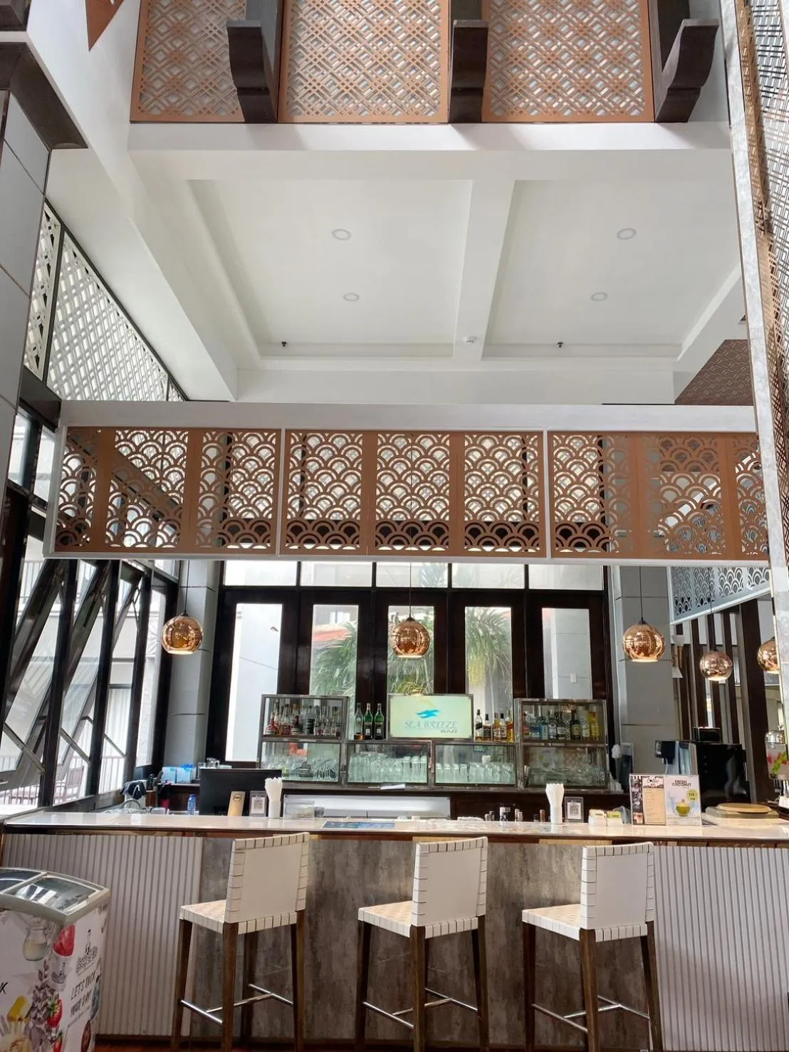 Restaurant/places to eat in Garden Cliff Resort And Spa