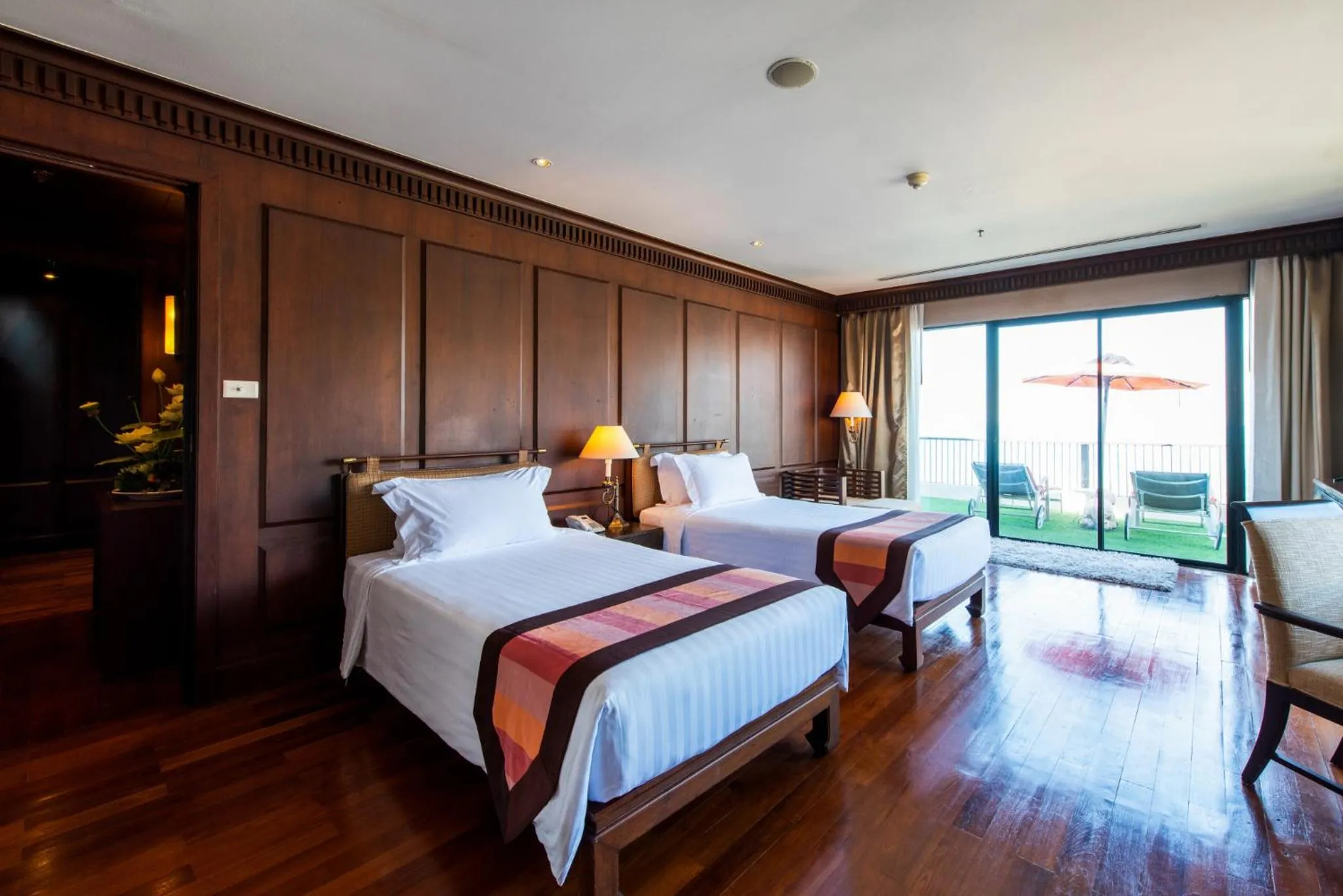 Bedroom, Bed in Garden Cliff Resort And Spa