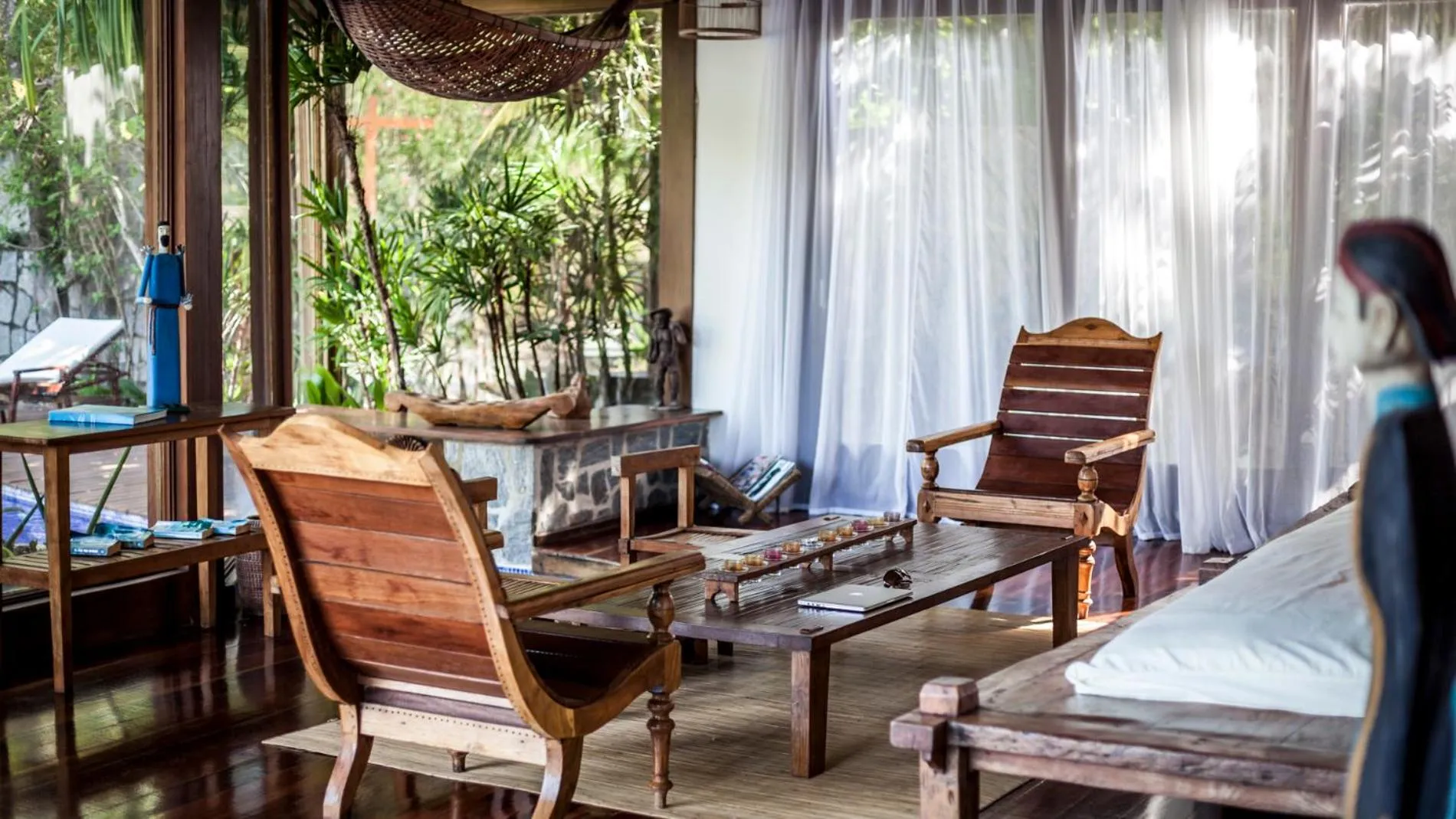 Sombra e Água Fresca Resort