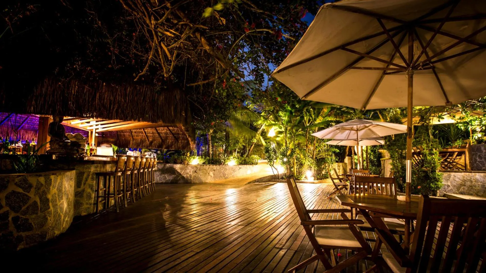 Sombra e Água Fresca Resort