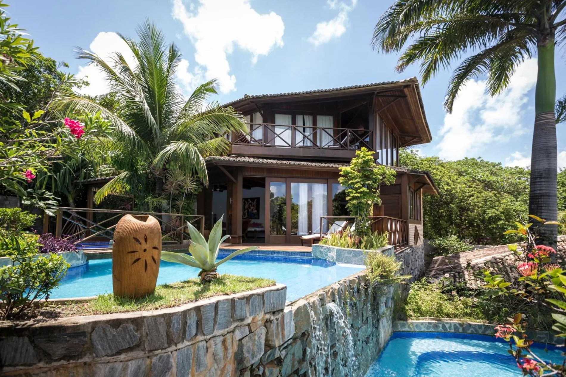 Sombra e Água Fresca Resort