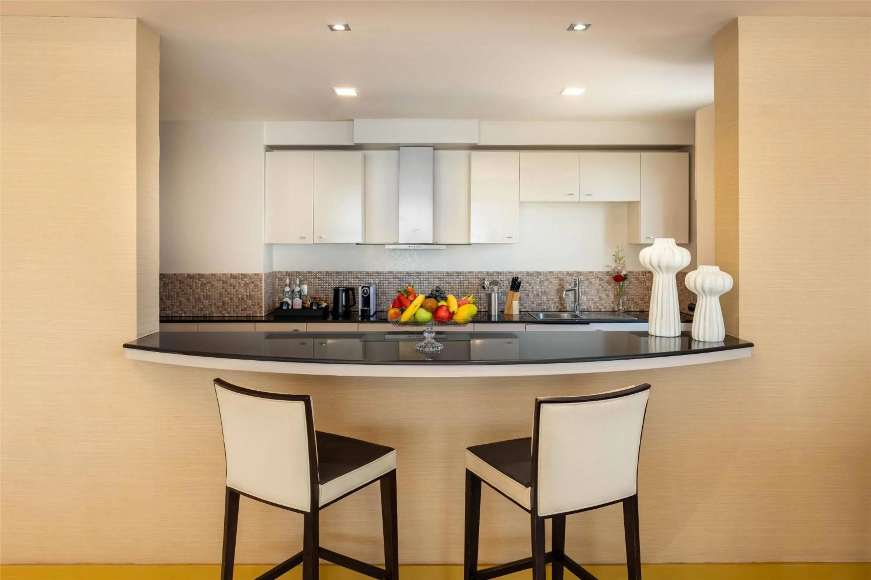 Kitchen or kitchenette in The K Hotel