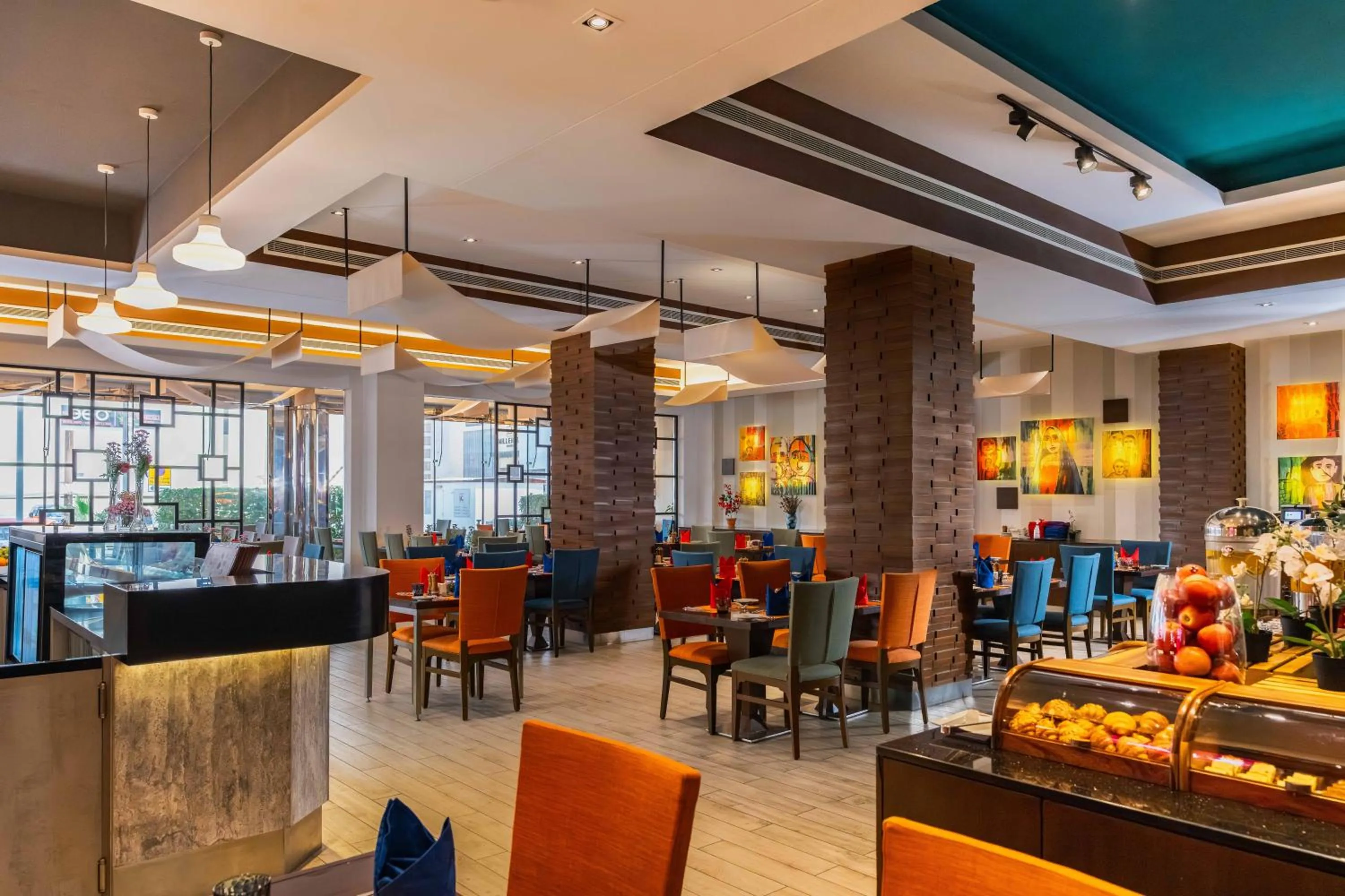 Restaurant/places to eat in The K Hotel