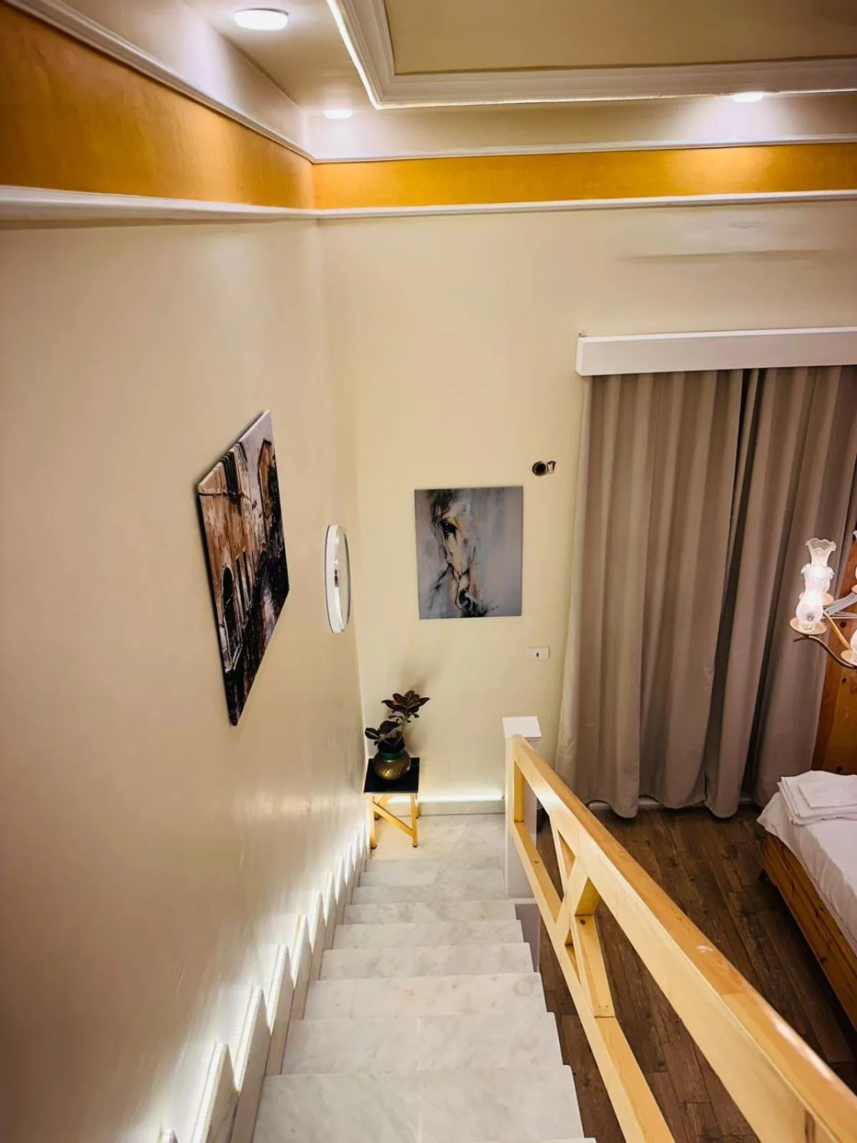 Photo of the whole room, Bed in Paris Hotel Cairo