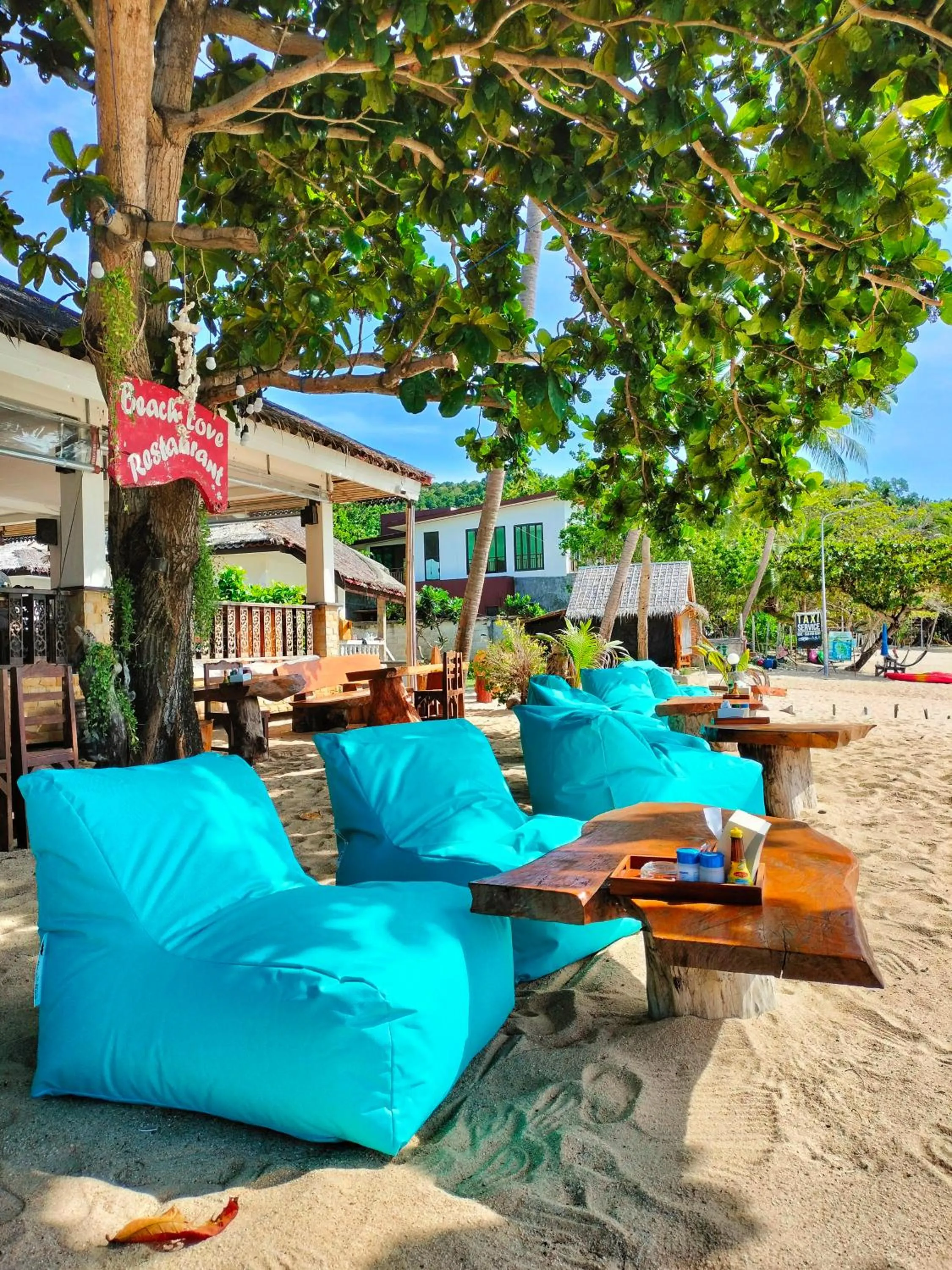 Restaurant/places to eat in Phuwadee Resort