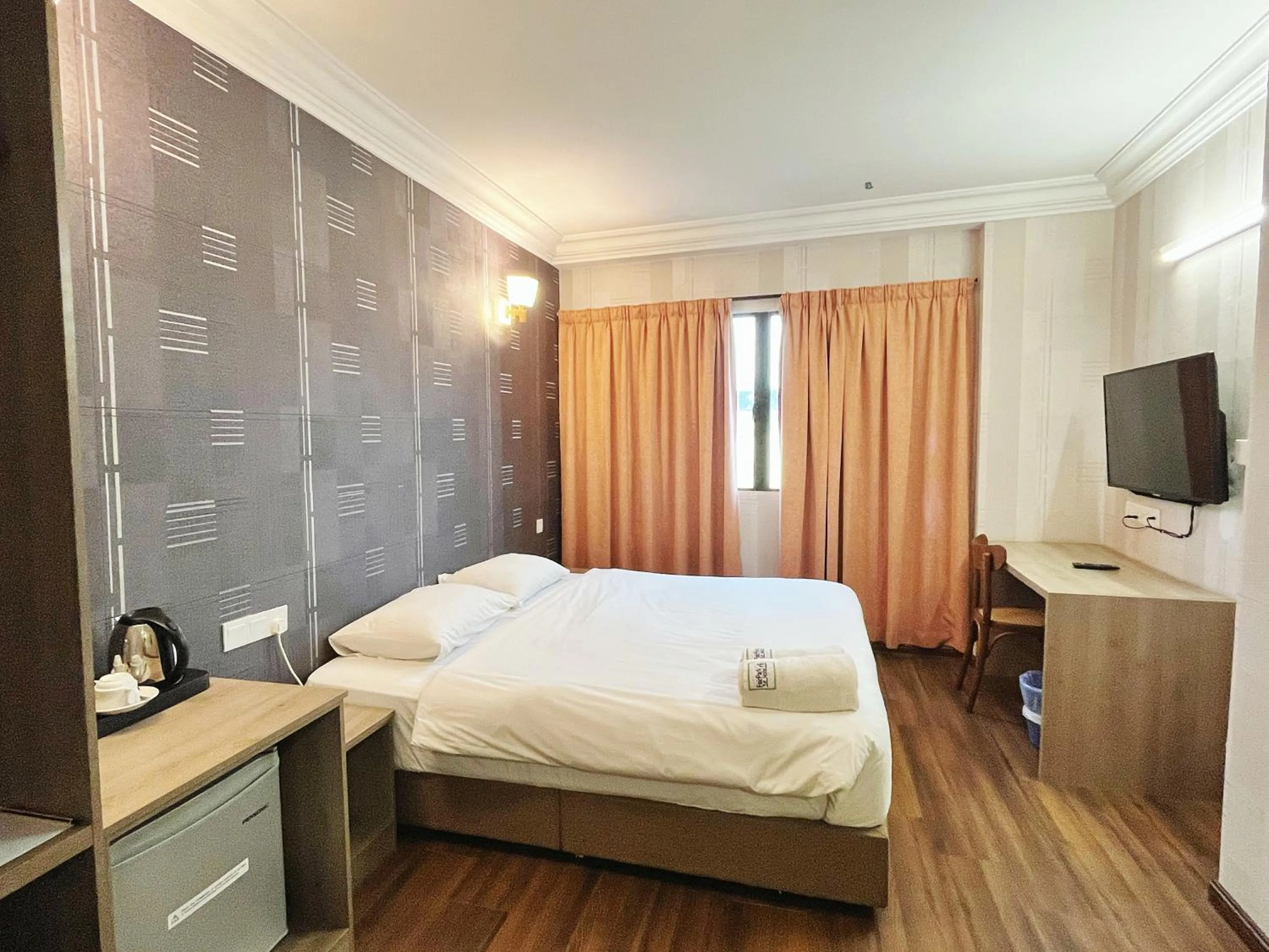 Bed in Fair Park Hotel