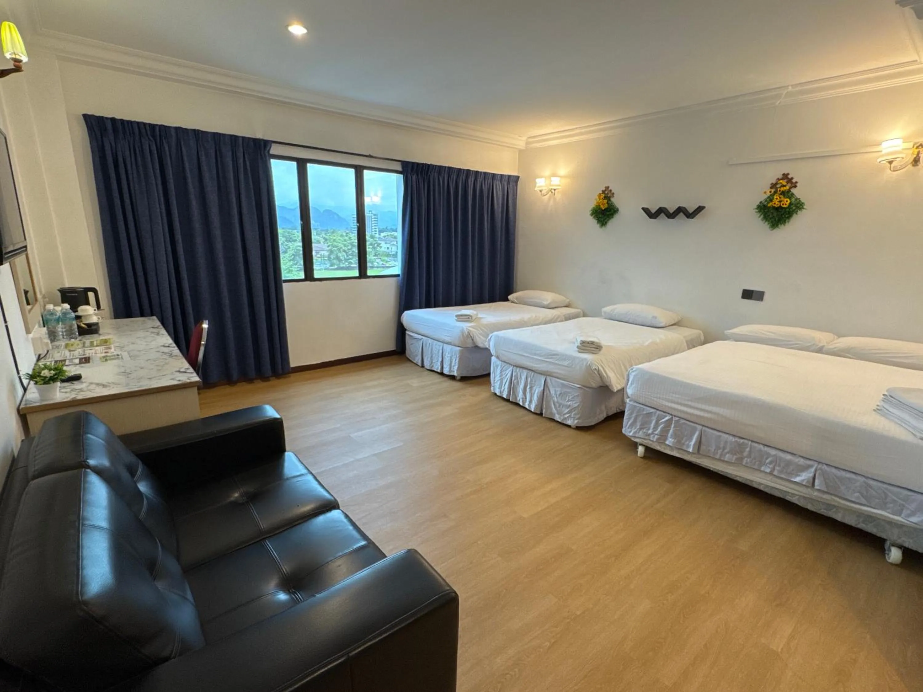 Bedroom, Bed in Fair Park Hotel