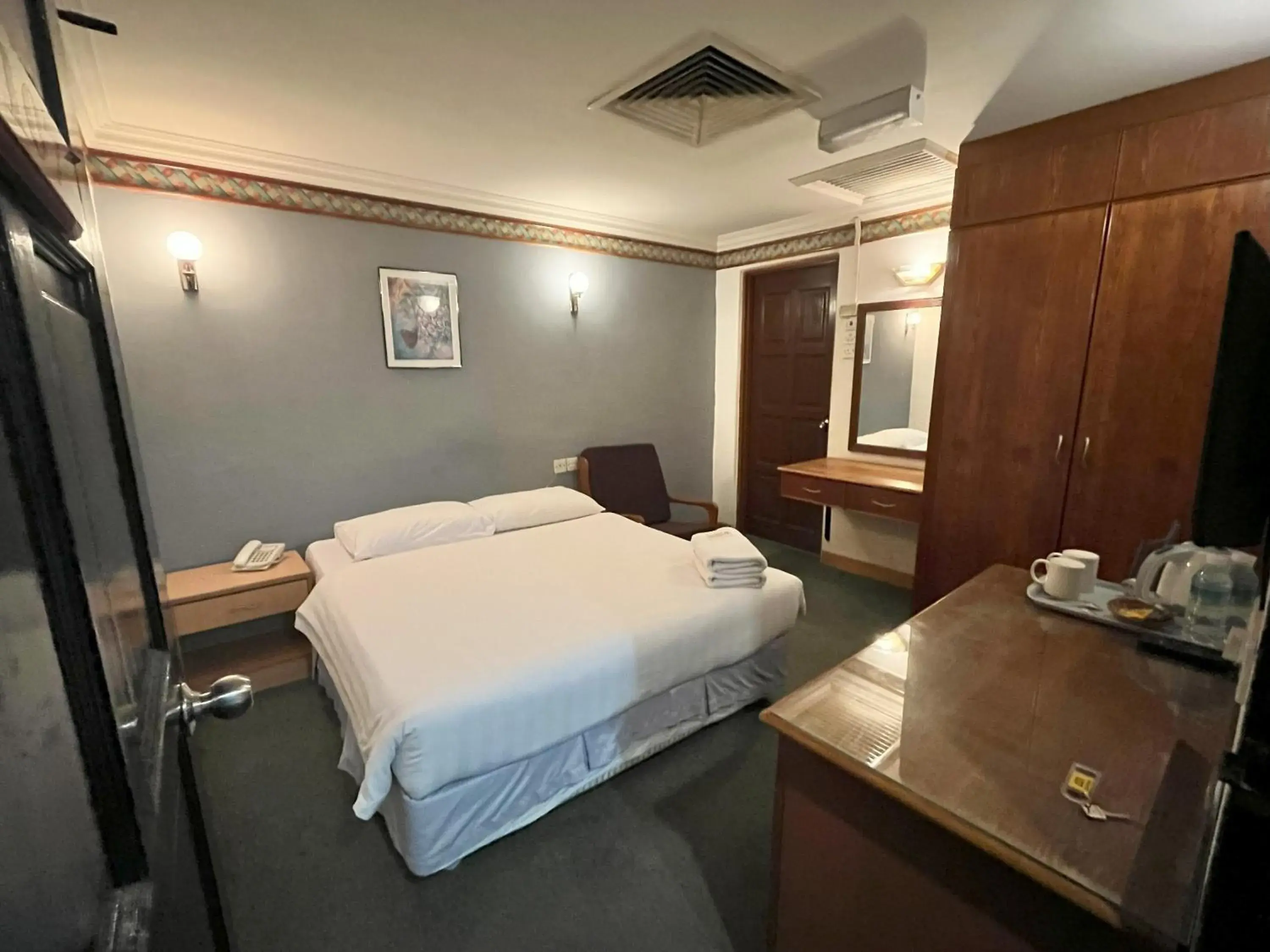 Budget Double Room in Fair Park Hotel Budget Double Room in Fair Park Hotel