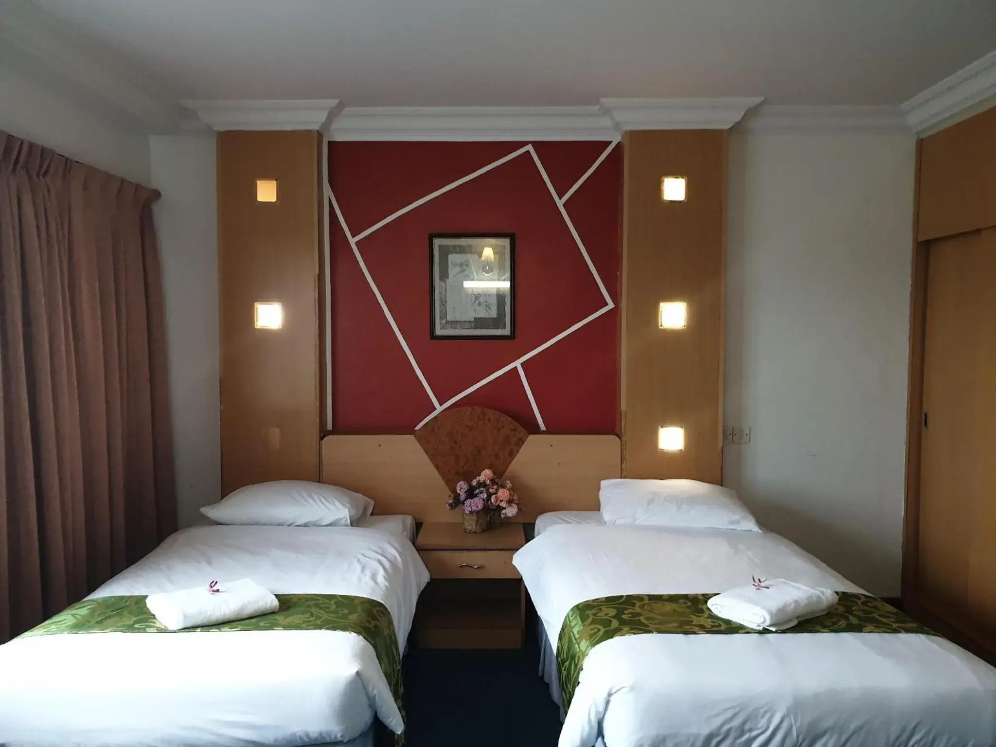 Deluxe Twin Room in Fair Park Hotel Deluxe Twin Room in Fair Park Hotel