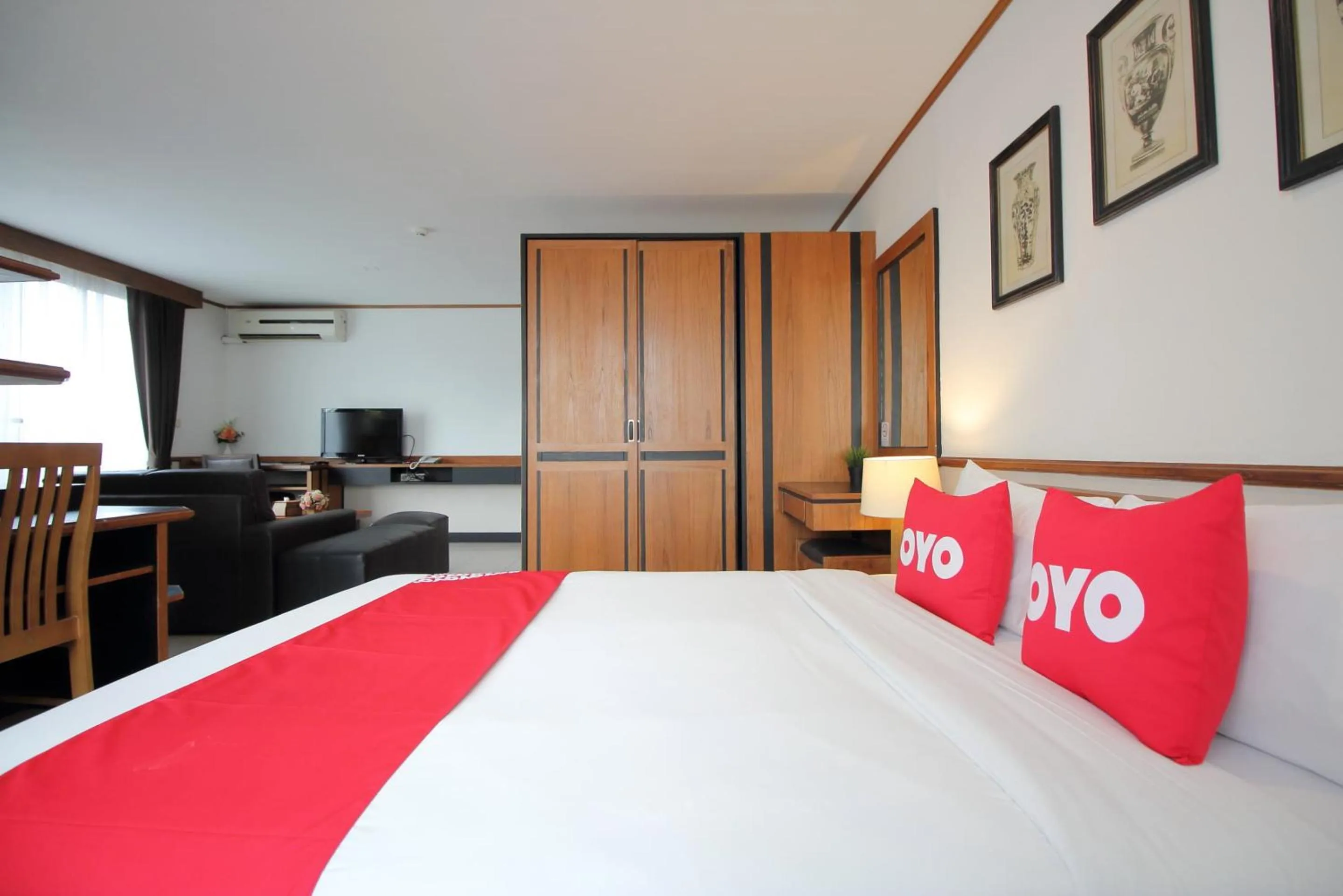 Bedroom in Super OYO Capital O 564 Nature Boutique Hotel