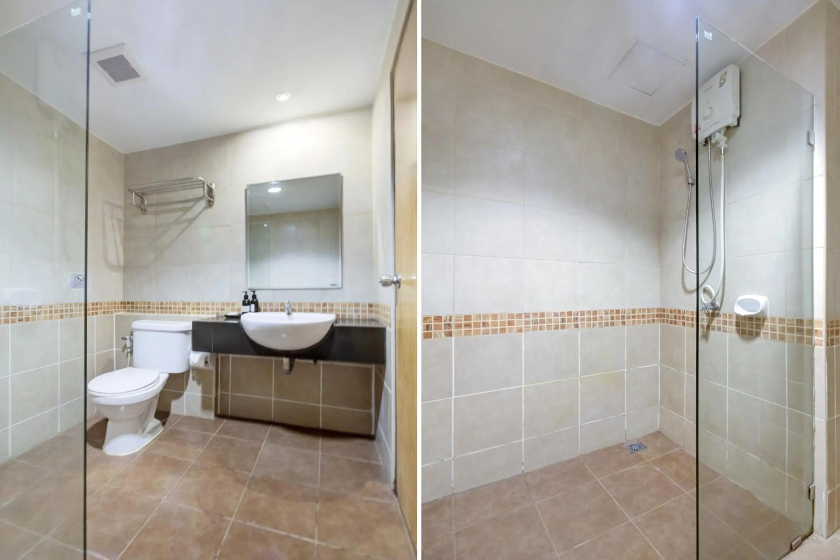 Bathroom in Super OYO Capital O 564 Nature Boutique Hotel