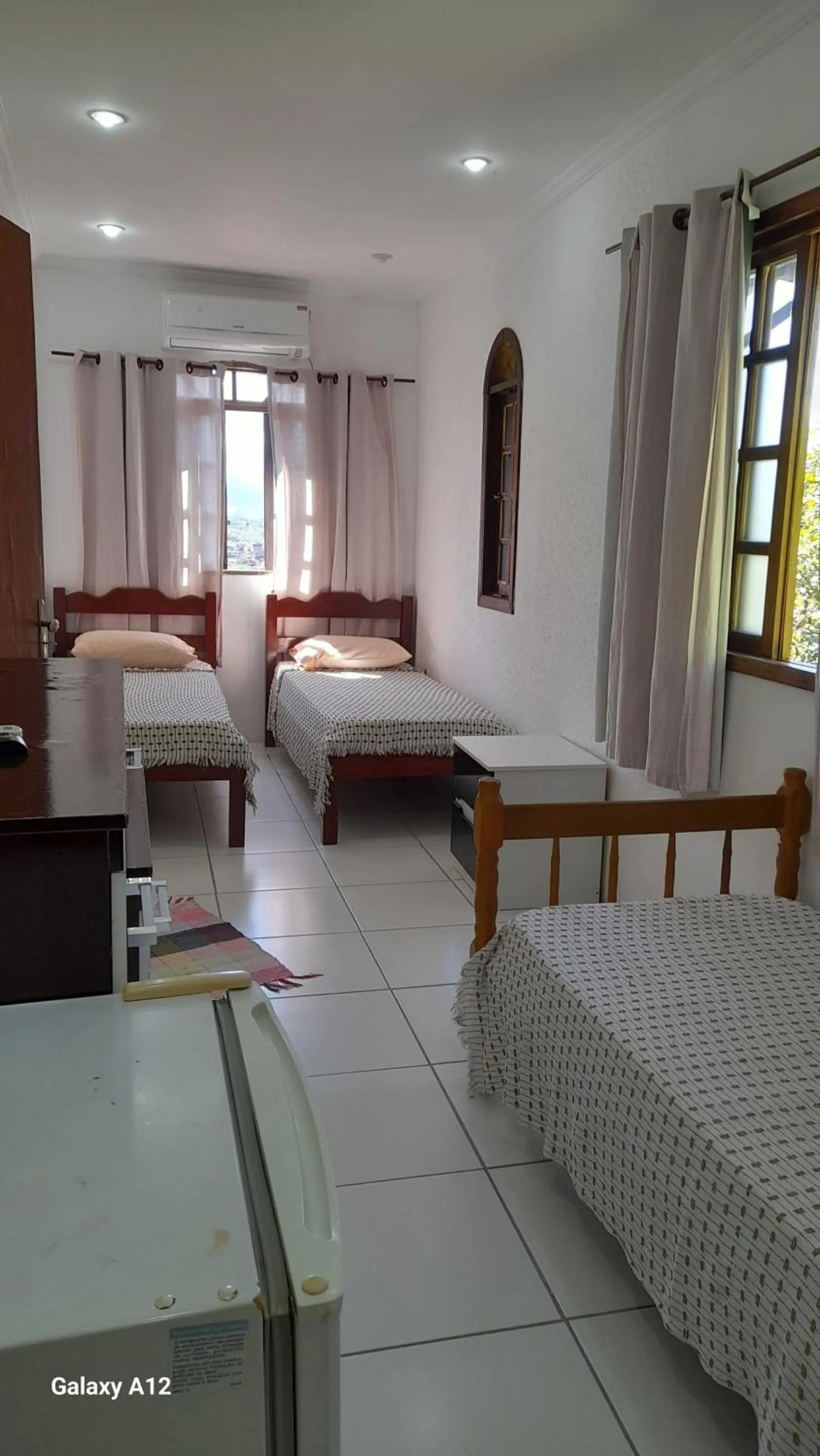 Photo of the whole room, Bed in Hospedaria Casa de Maria