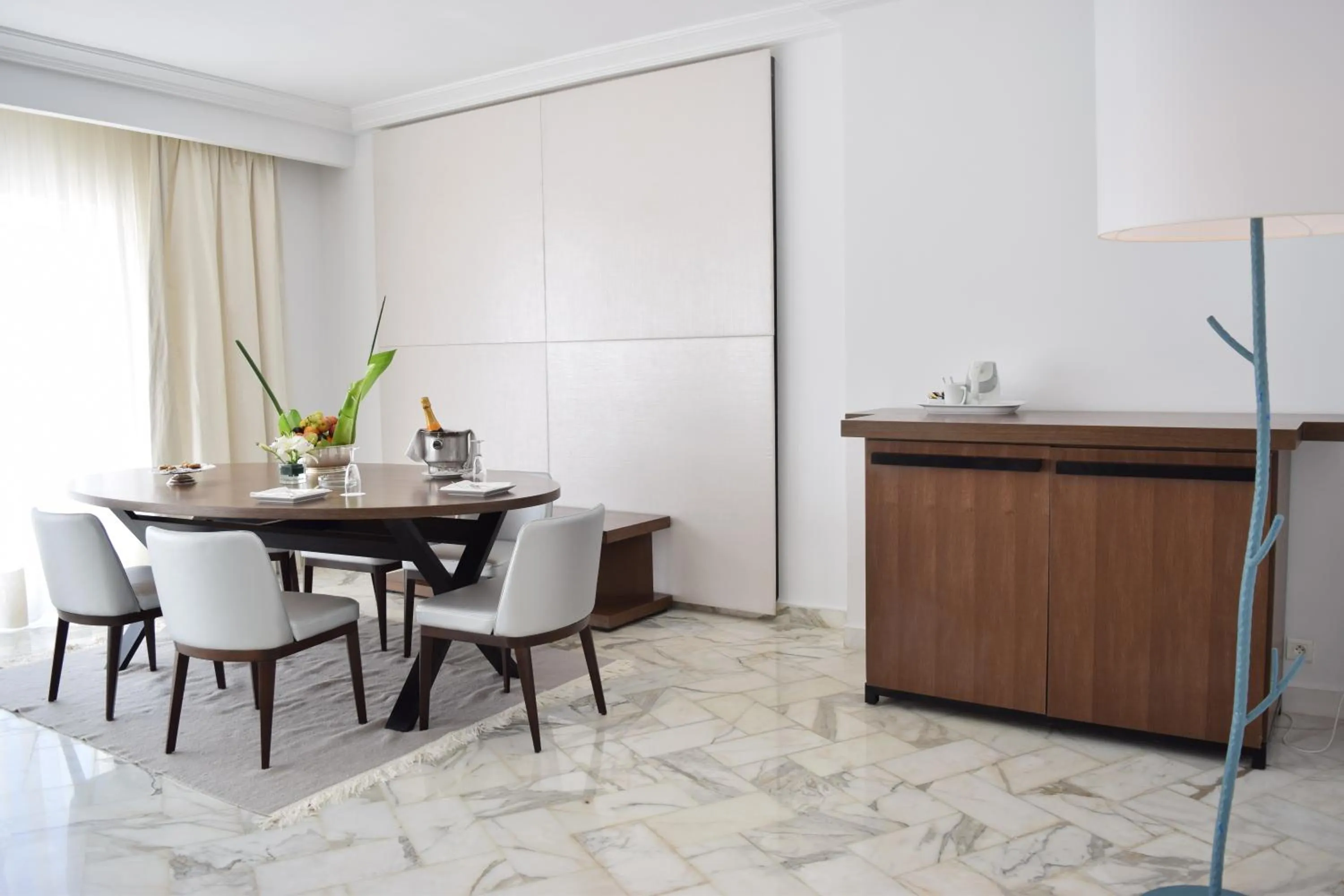 Dining area in OCEANA Hotel & Spa