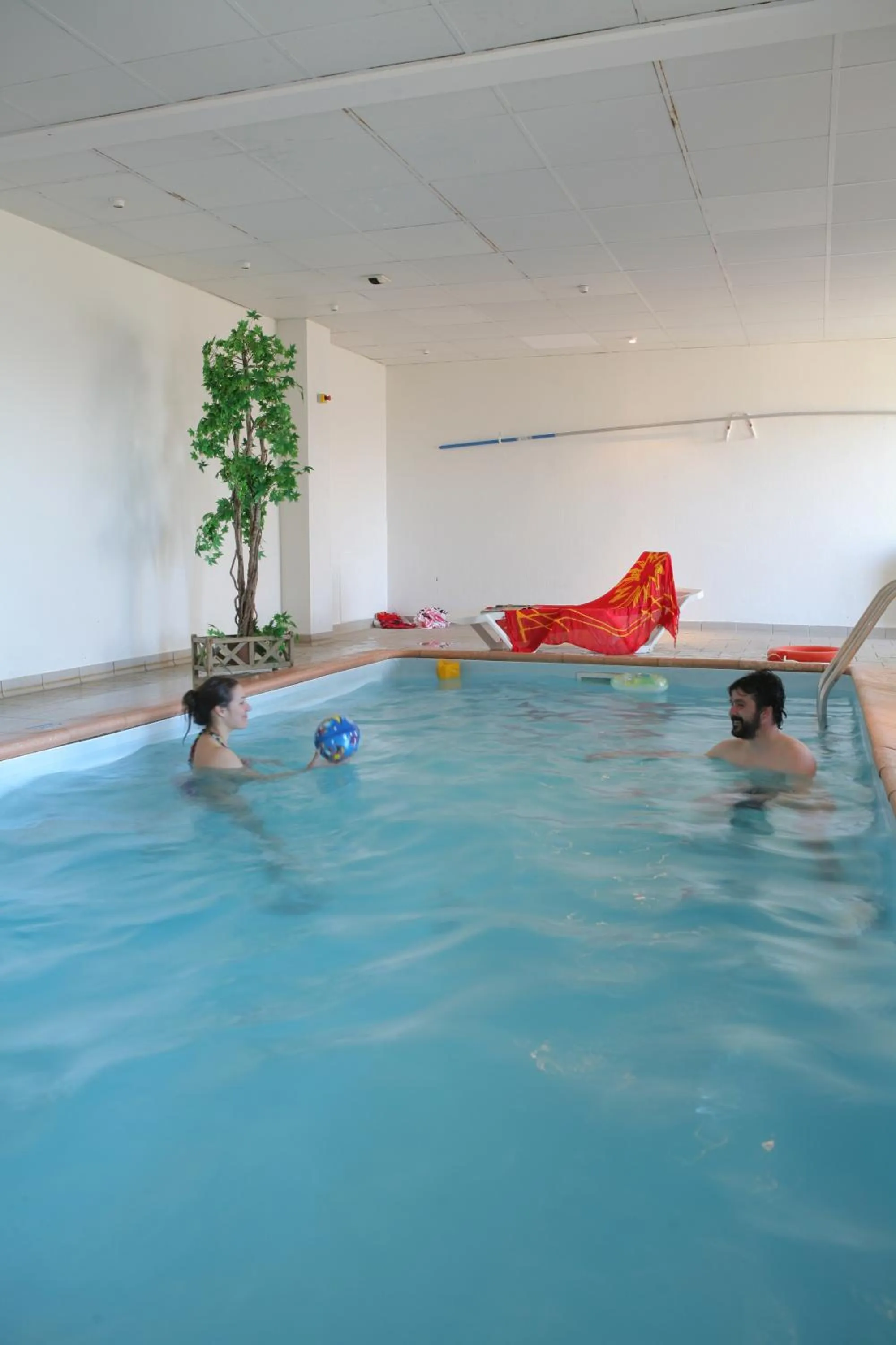 Swimming pool in Résidence Goélia Royal Peyragudes
