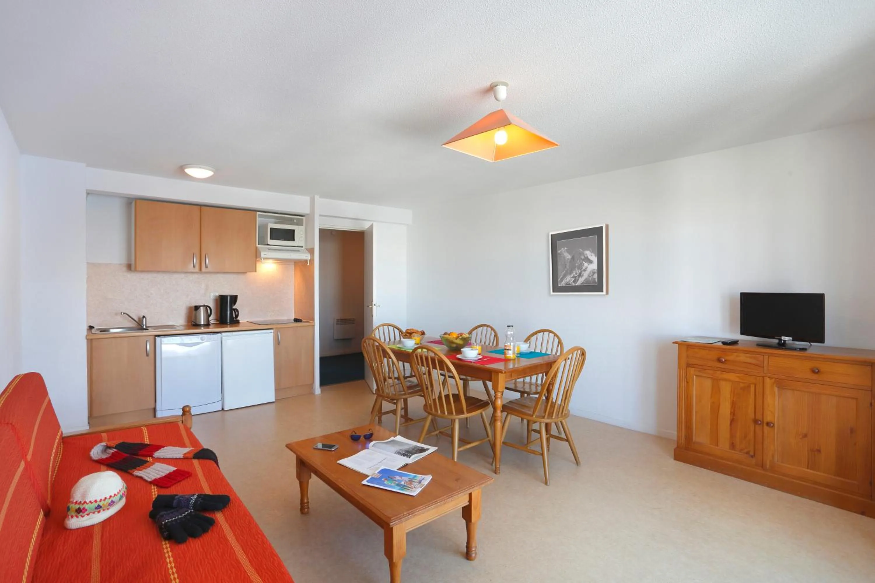 Kitchen or kitchenette in Résidence Goélia Royal Peyragudes