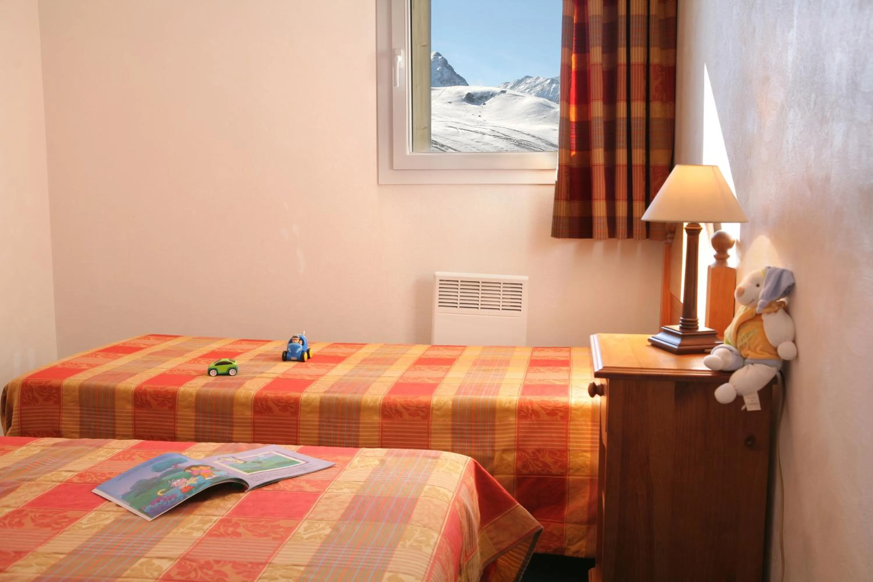 Photo of the whole room in Résidence Goélia Royal Peyragudes