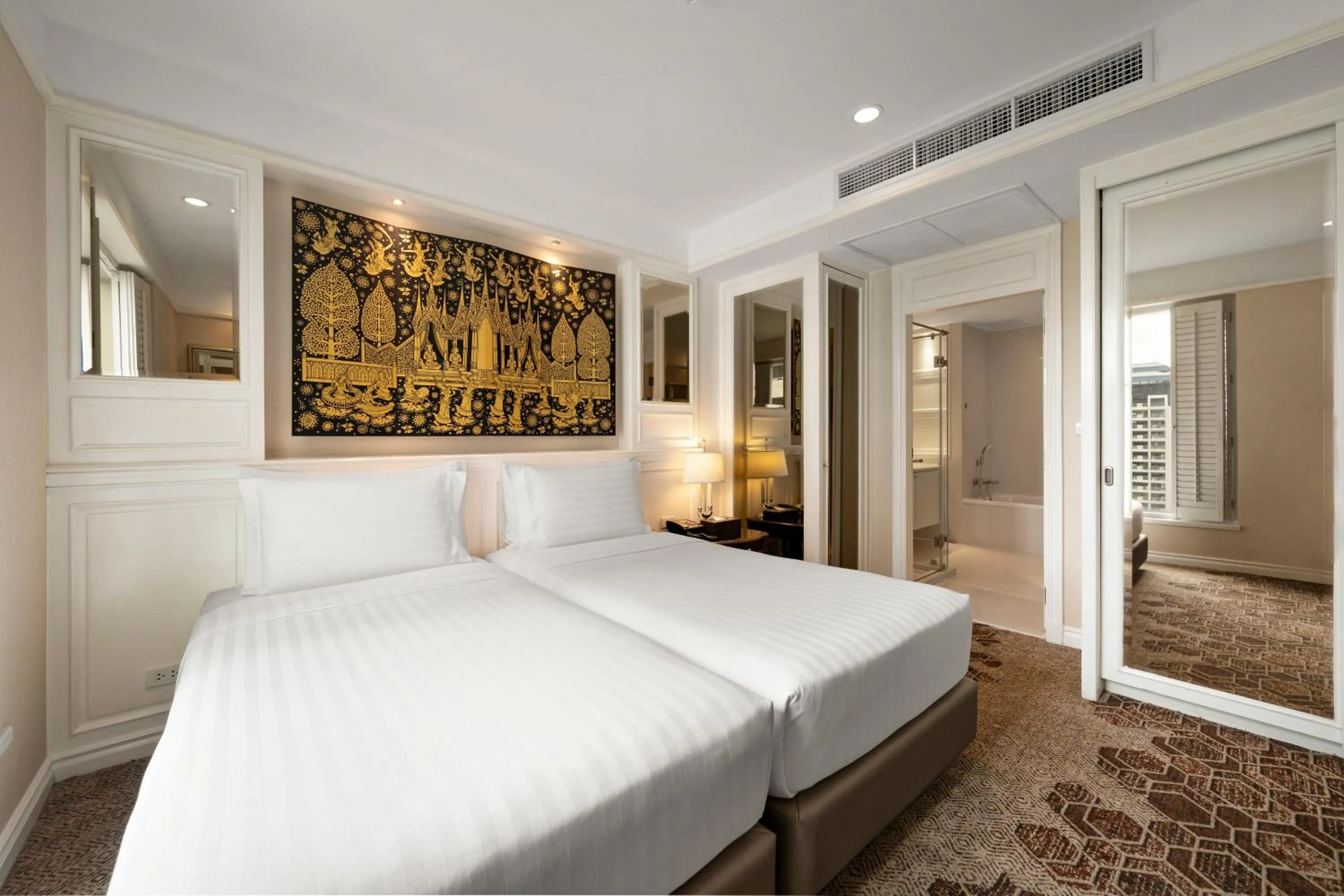 Bedroom, Bed in Grande Centre Point Hotel Ratchadamri Bangkok