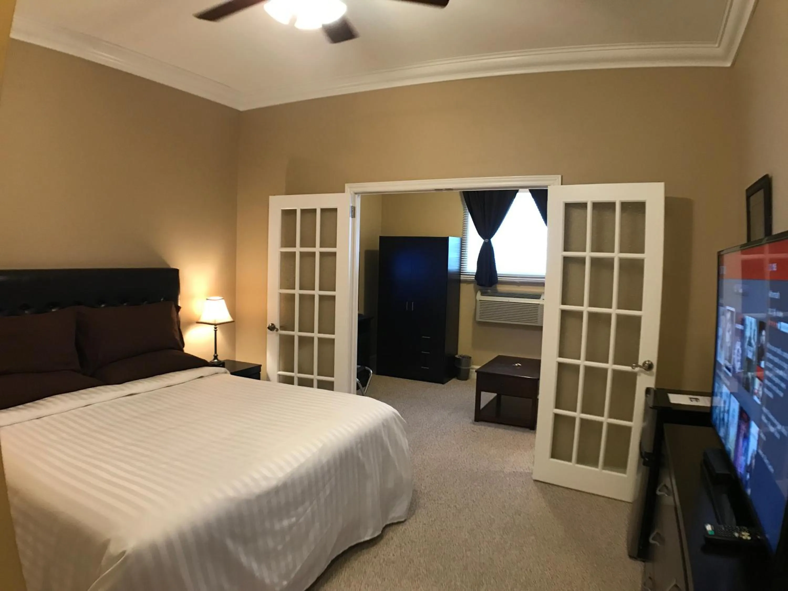 Balsam Suites Boutique Inn & Residence