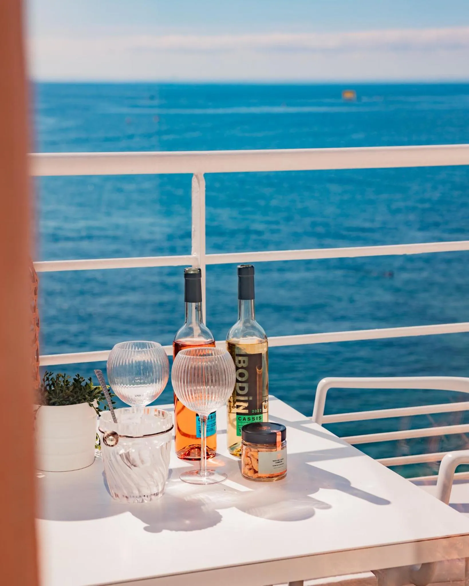 Hotel de La Plage - Mahogany