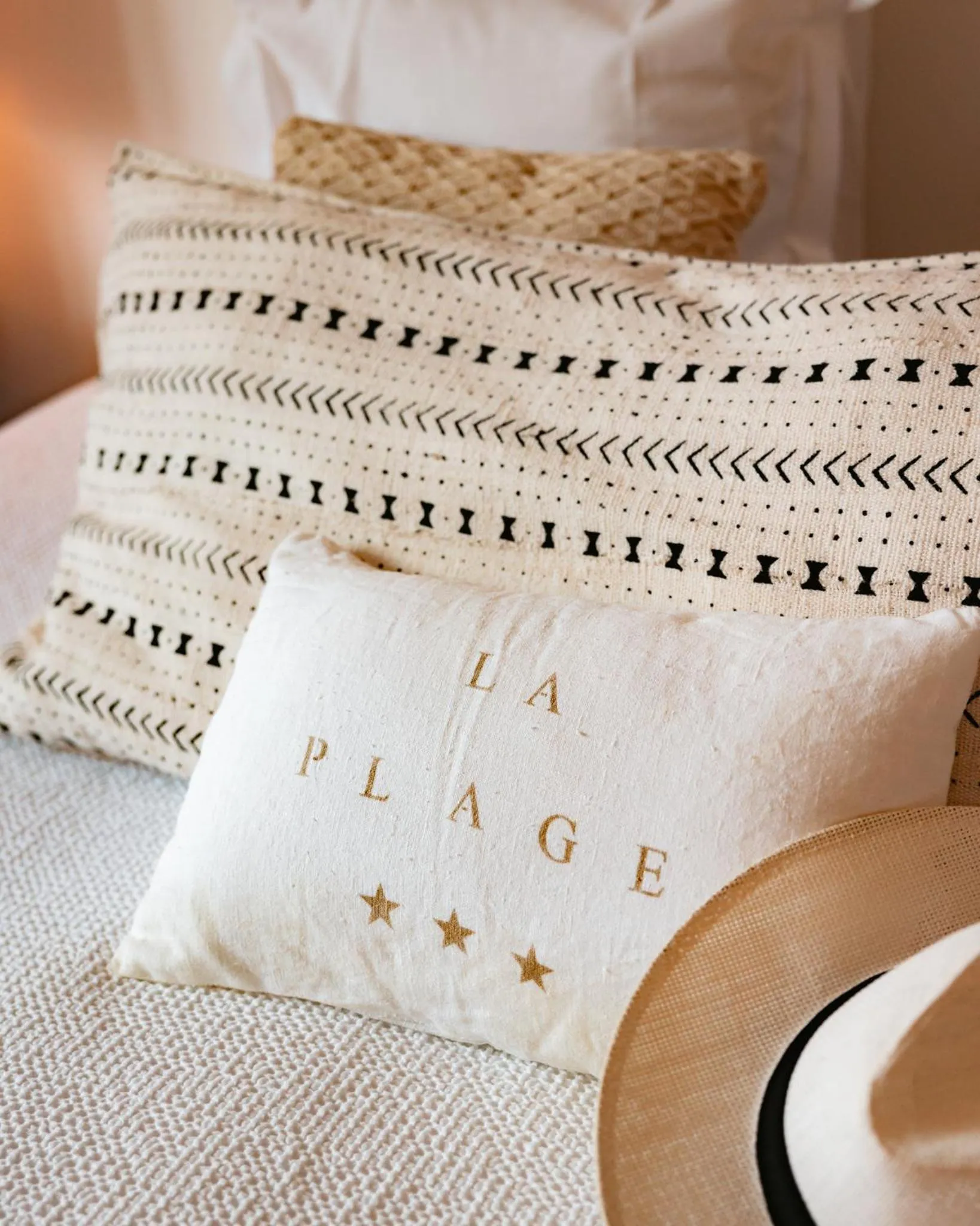 Bed in Hotel de La Plage - Mahogany