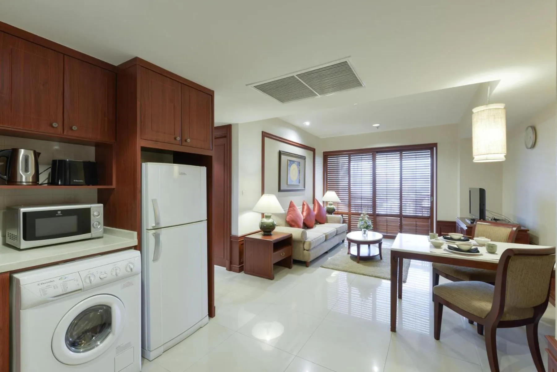Kitchen or kitchenette in Centre Point Sukhumvit Thong-Lo