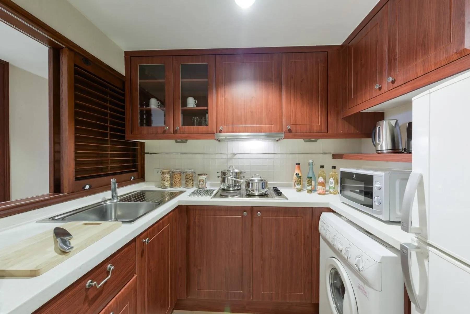 Kitchen or kitchenette in Centre Point Sukhumvit Thong-Lo