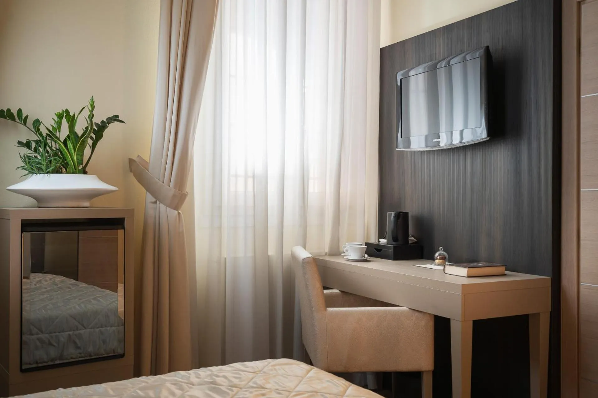 Decorative detail, Bed in Albergo Rossini 1936